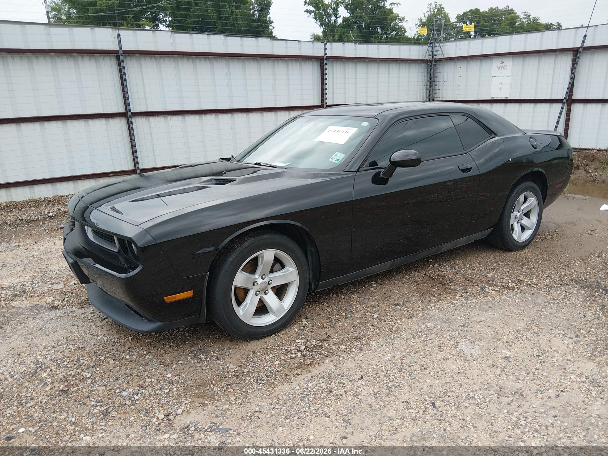 2013 Dodge Challenger Sxt Black vin: 2C3CDYAG4DH688070
