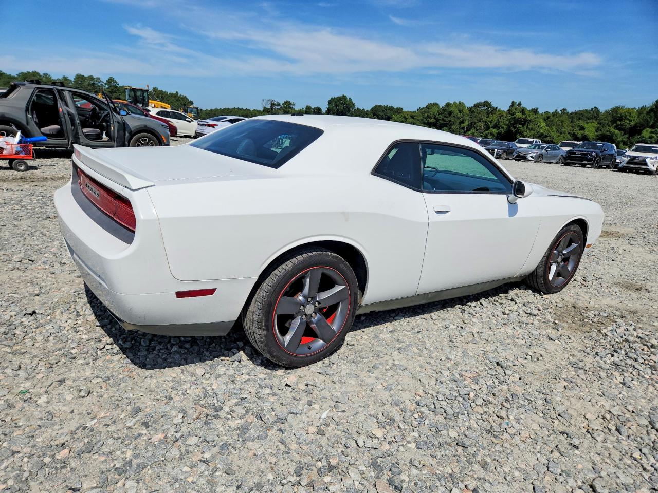 2013 Dodge Challenger Sxt White vin: 2C3CDYAG4DH695178