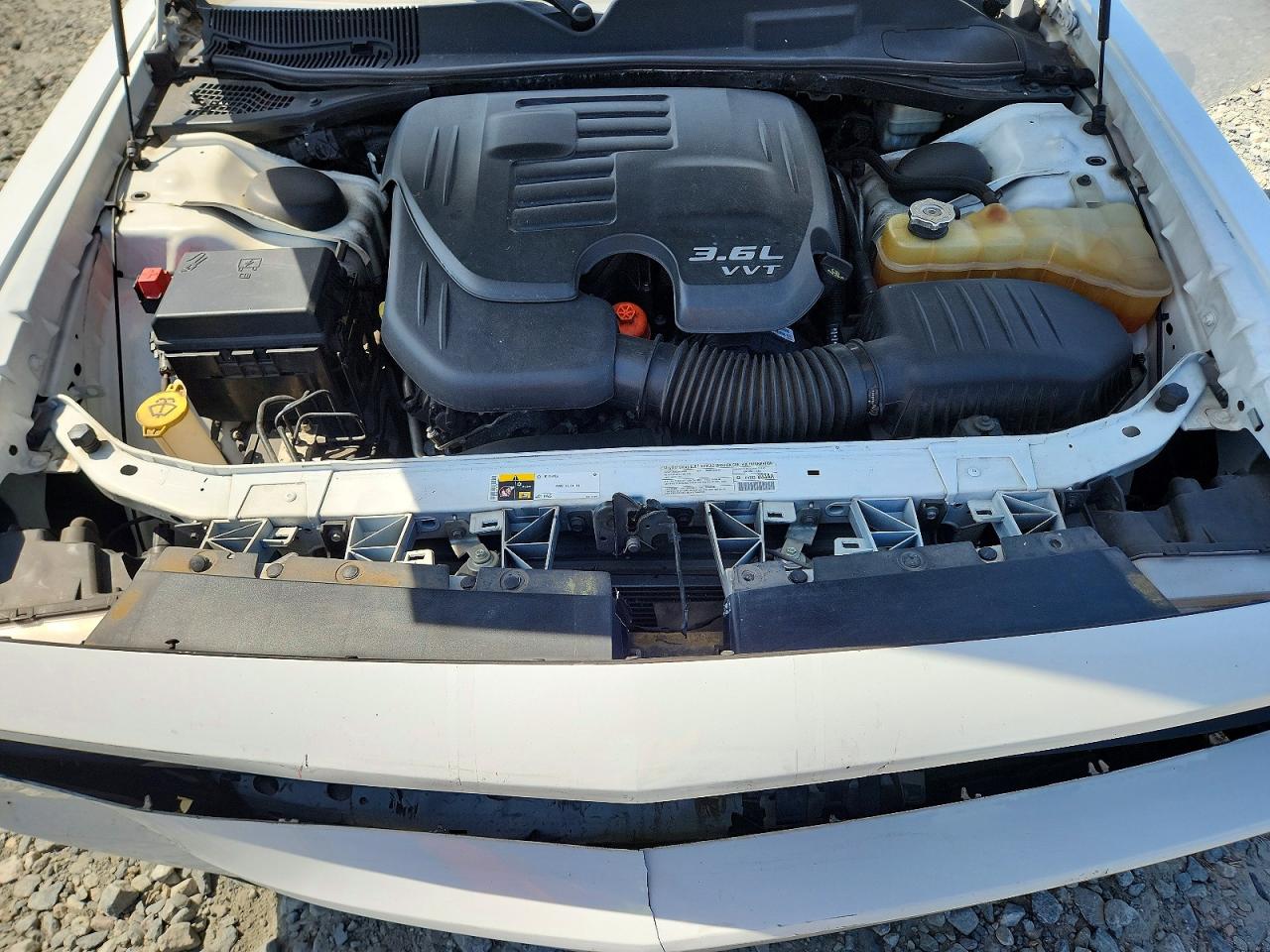 2013 Dodge Challenger Sxt White vin: 2C3CDYAG4DH695178