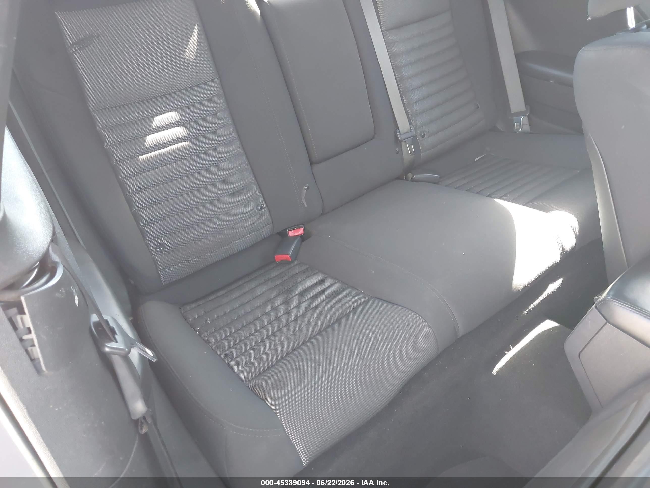 2014 Dodge Challenger Sxt Gray vin: 2C3CDYAG4EH101996