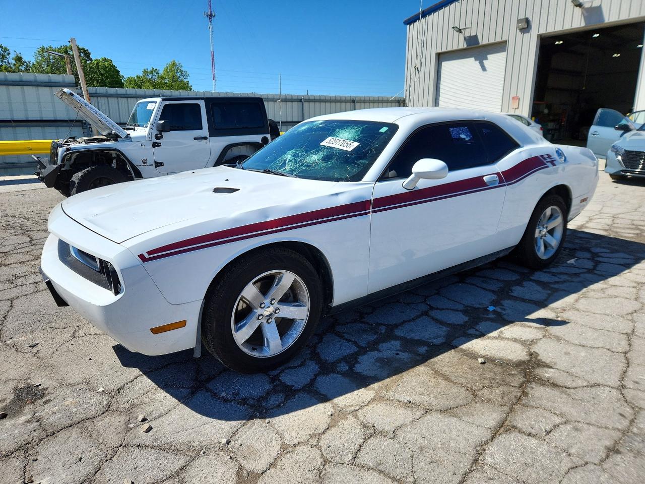 2014 Dodge Challenger Sxt White vin: 2C3CDYAG4EH111637