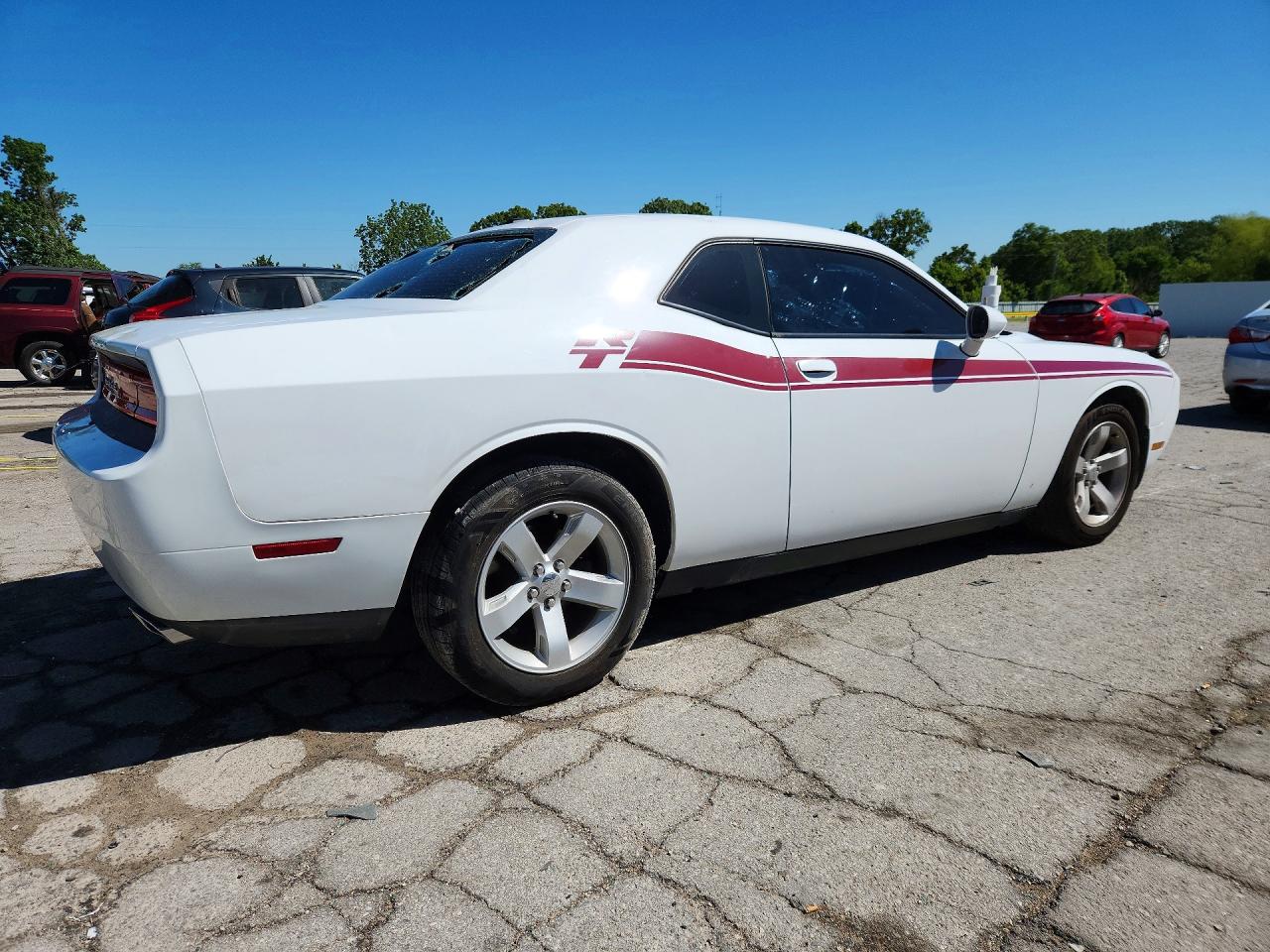 2014 Dodge Challenger Sxt White vin: 2C3CDYAG4EH111637