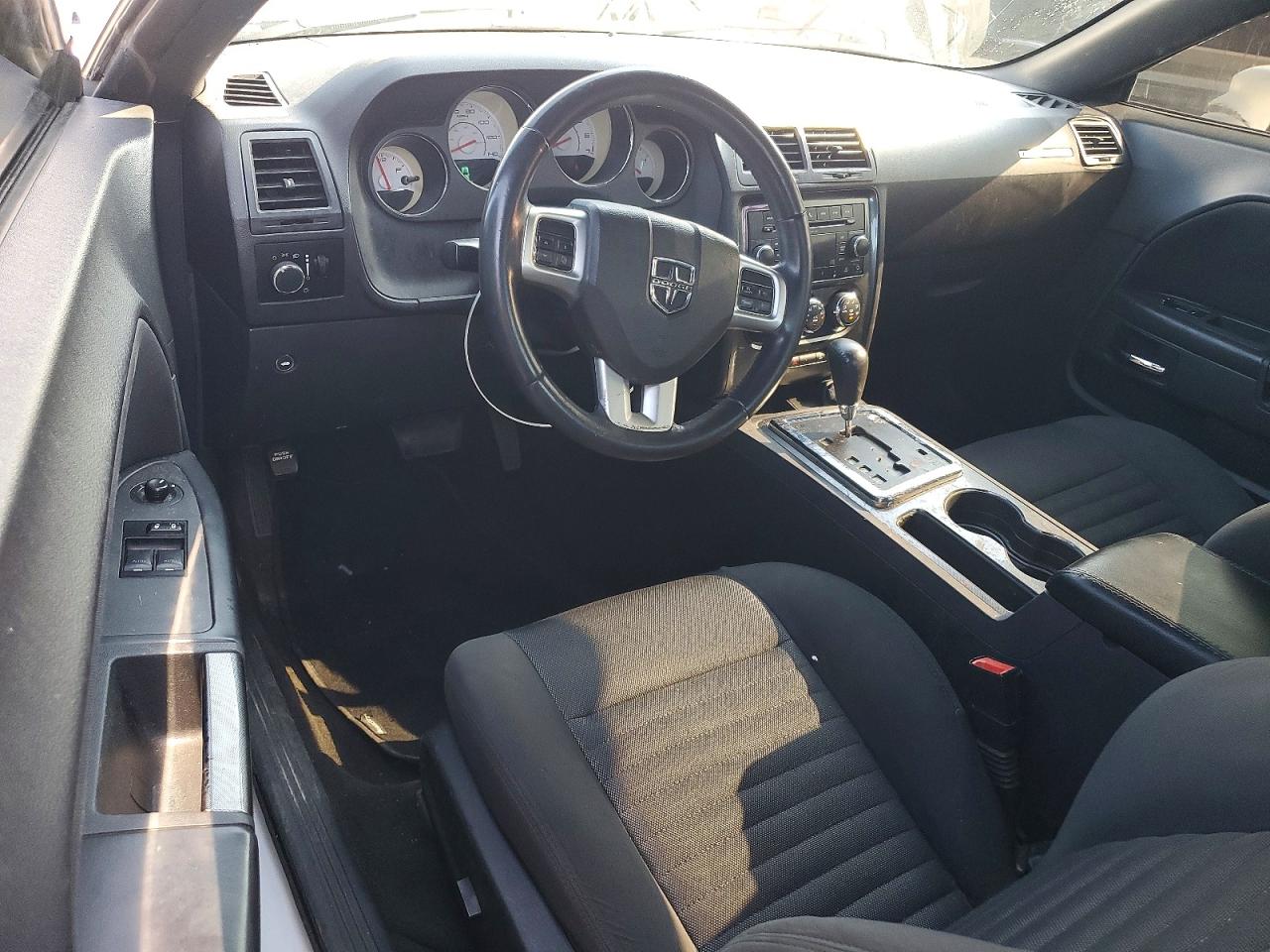 2014 Dodge Challenger Sxt Белый vin: 2C3CDYAG4EH127109