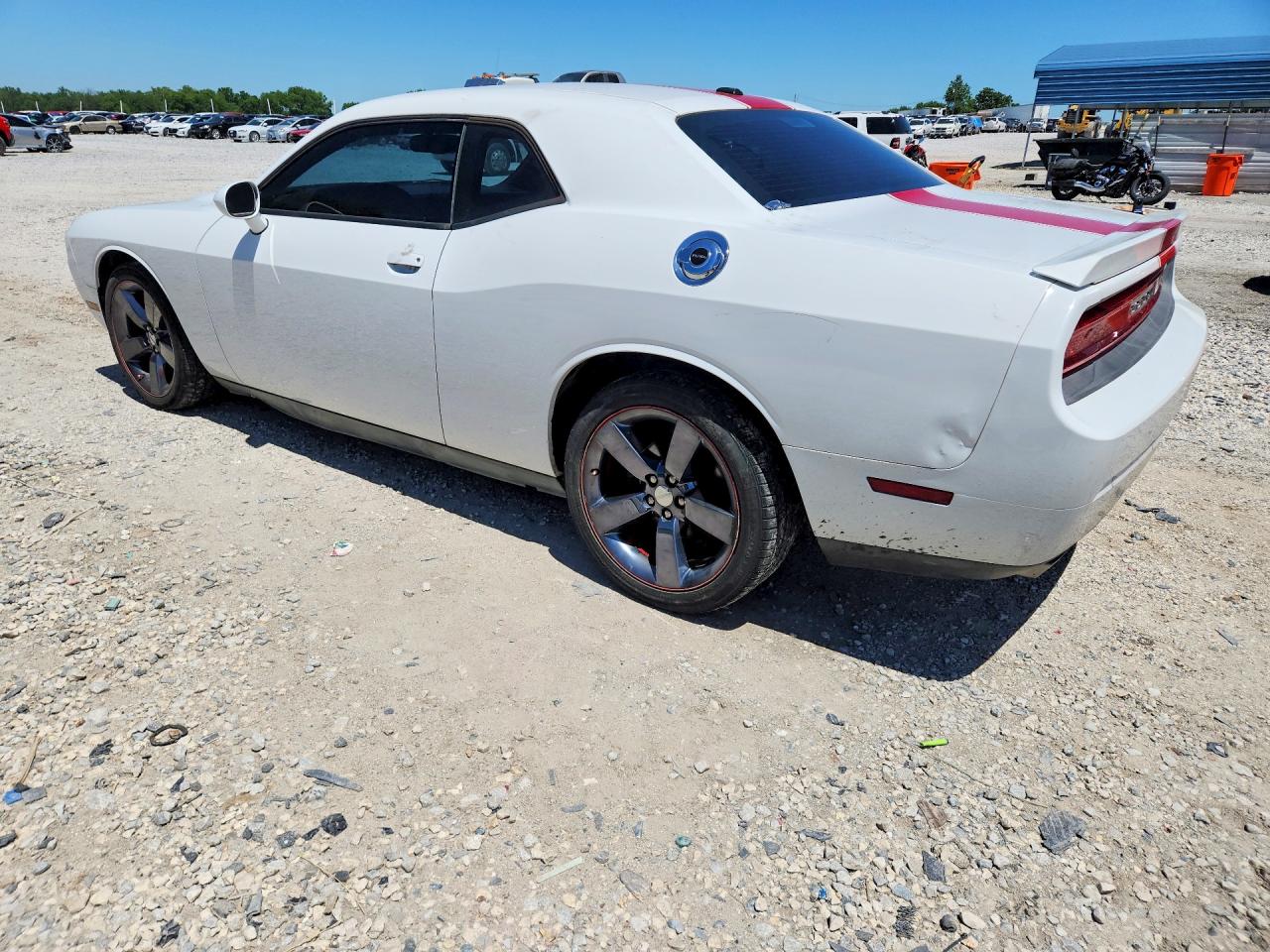 2014 Dodge Challenger Sxt White vin: 2C3CDYAG4EH177086