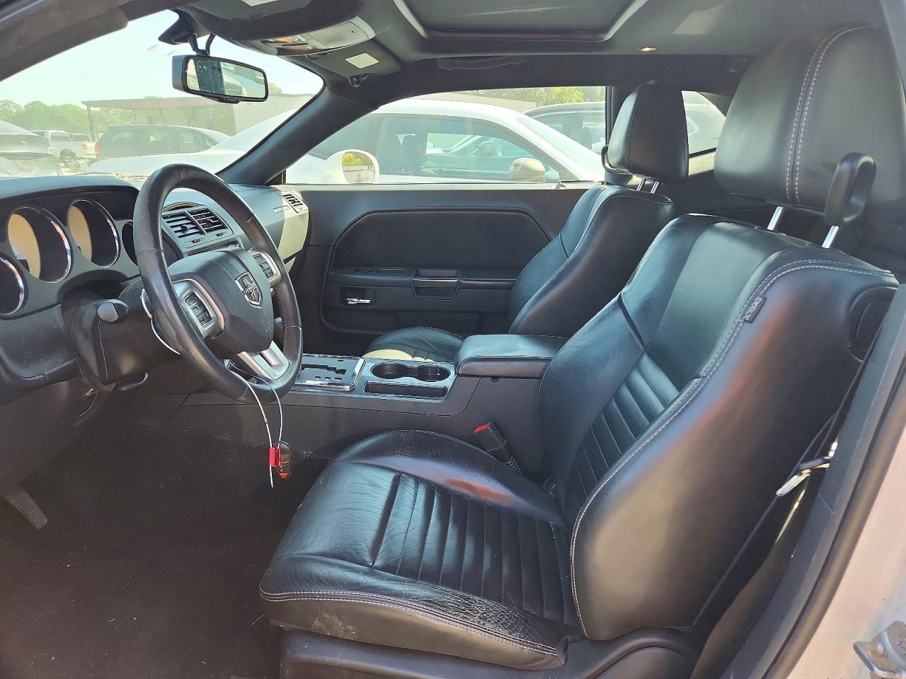 2014 Dodge Challenger Sxt White vin: 2C3CDYAG4EH293470