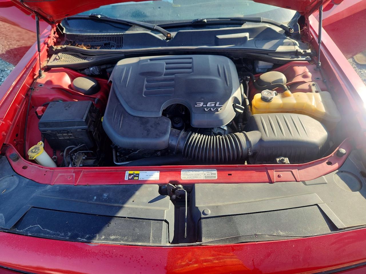 2013 Dodge Challenger Sxt Red vin: 2C3CDYAG5DH524424