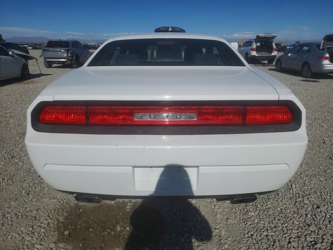 2013 Dodge Challenger Sxt White vin: 2C3CDYAG5DH692306
