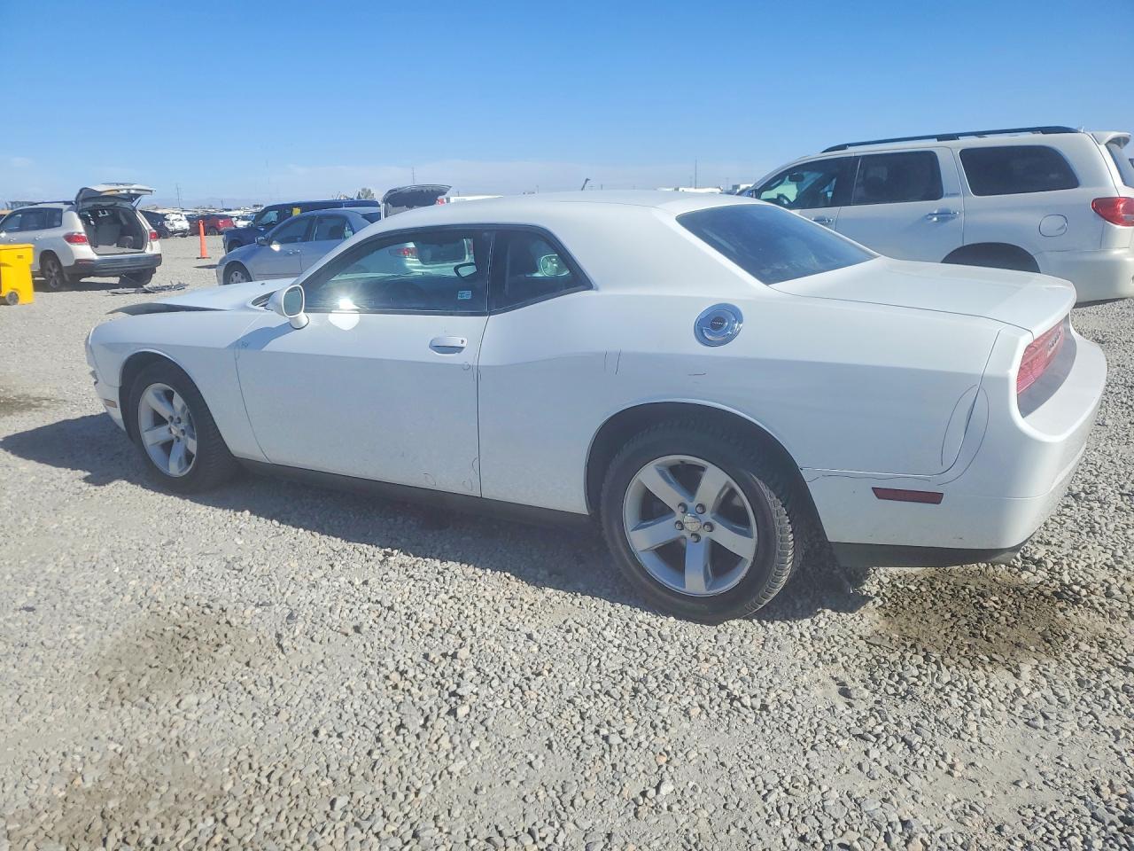2013 Dodge Challenger Sxt White vin: 2C3CDYAG5DH692306