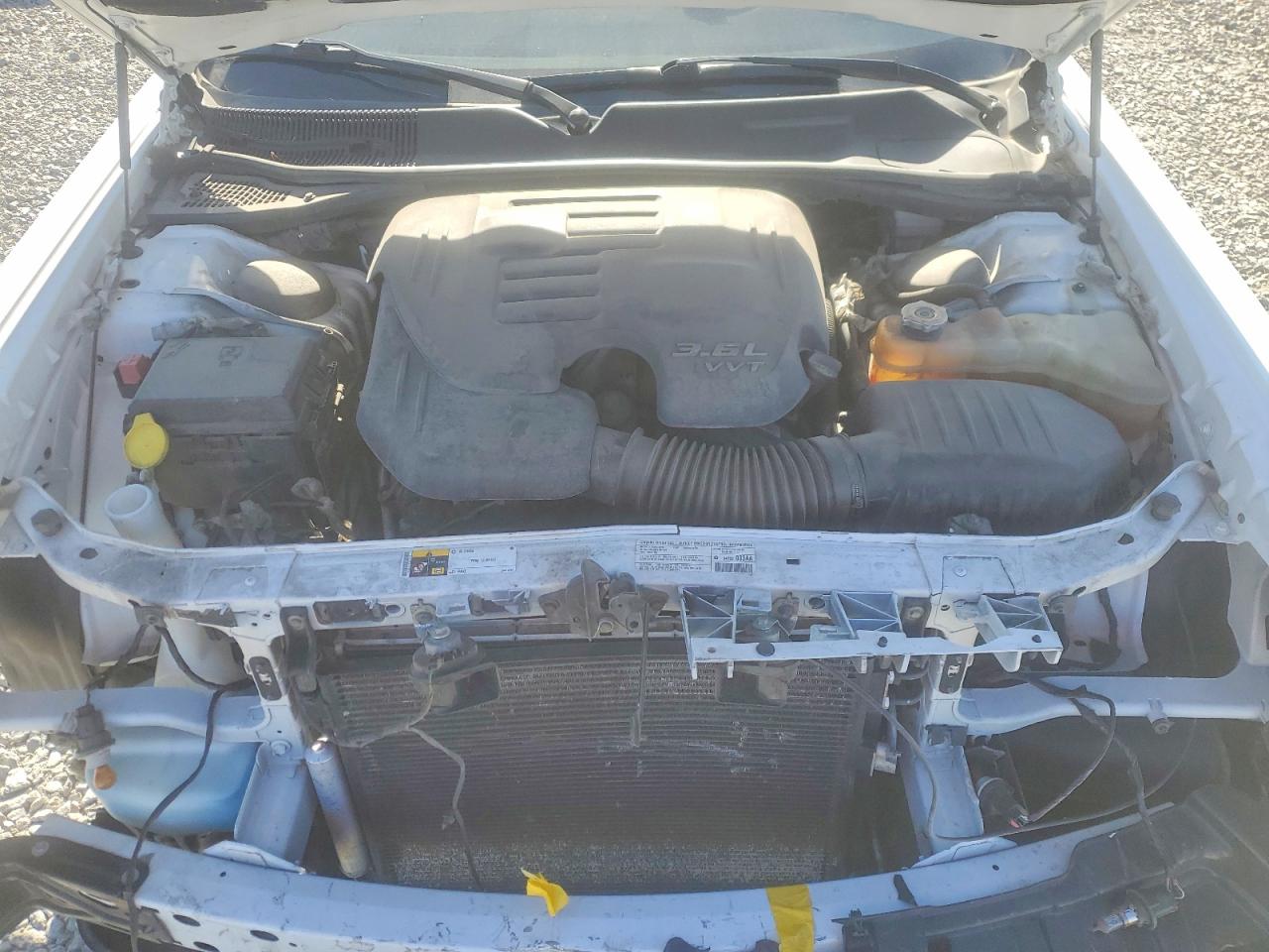 2013 Dodge Challenger Sxt White vin: 2C3CDYAG5DH692306