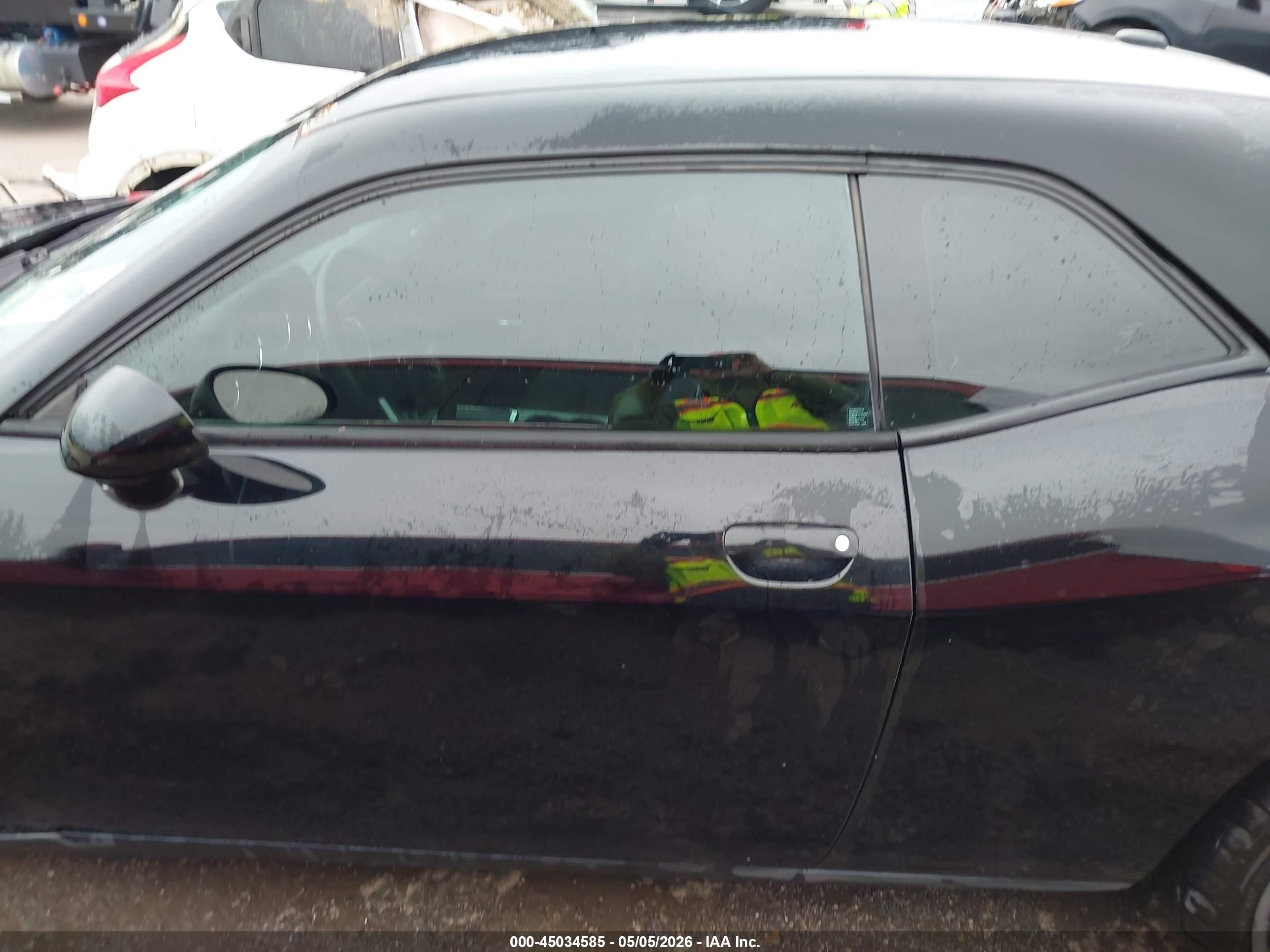 2013 Dodge Challenger Sxt Black vin: 2C3CDYAG5DH700372