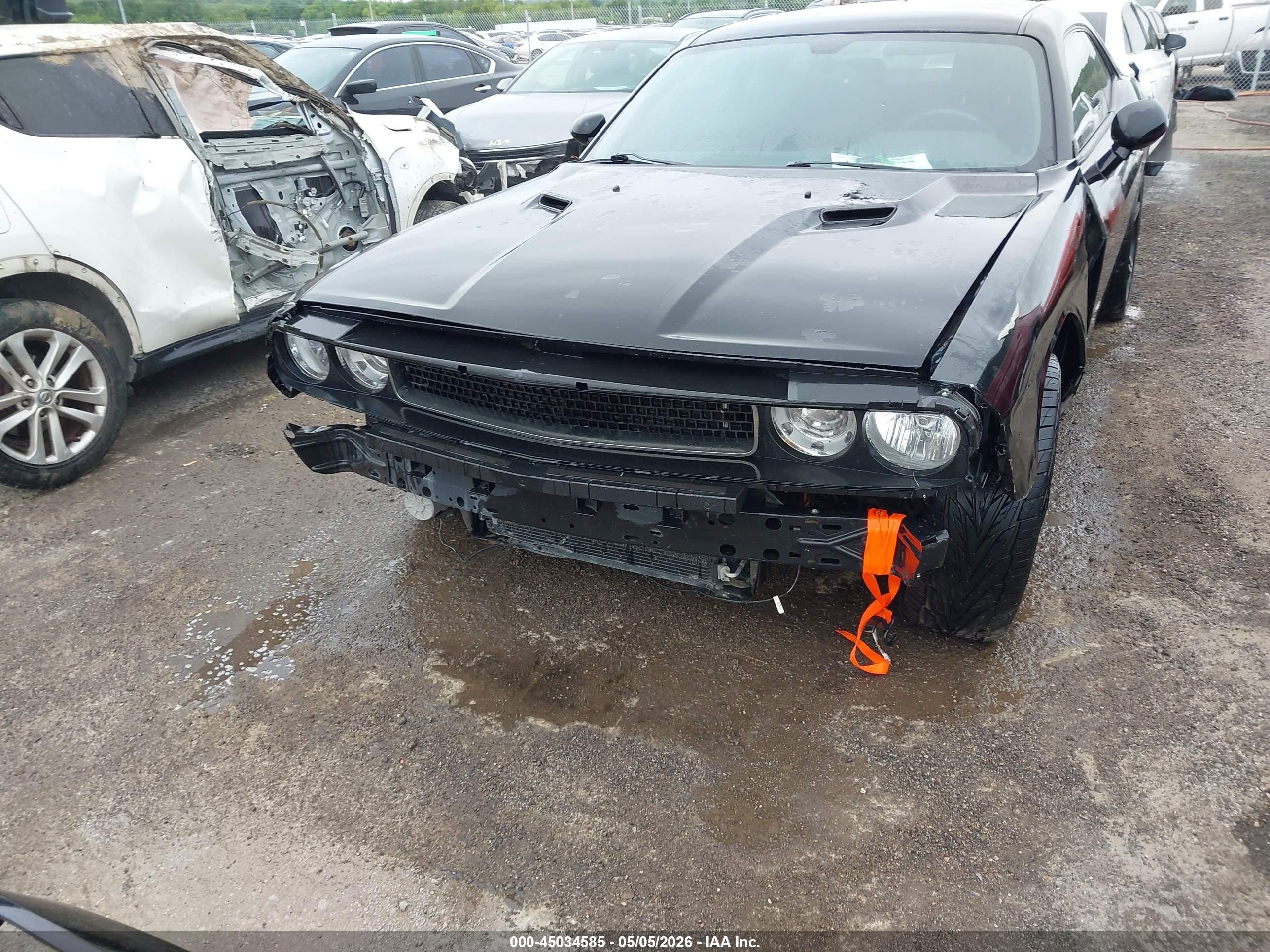 2013 Dodge Challenger Sxt Black vin: 2C3CDYAG5DH700372