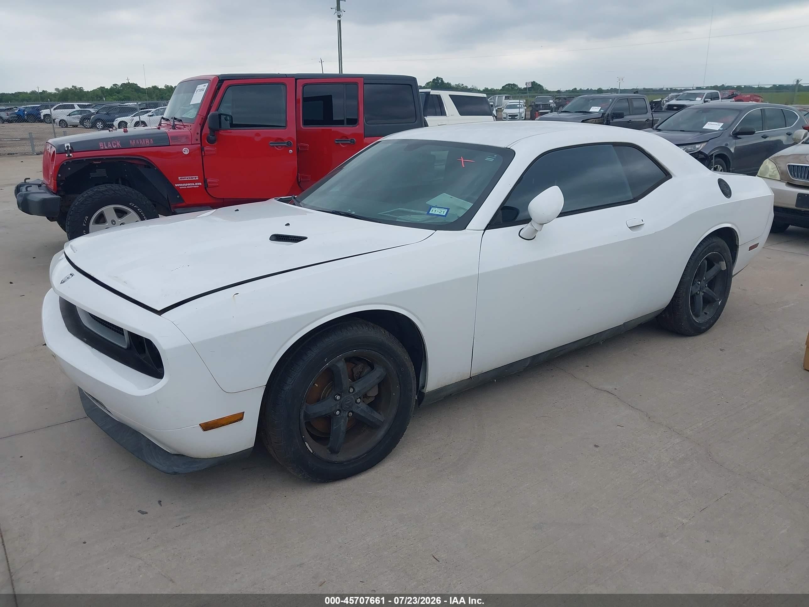 2014 Dodge Challenger Sxt White vin: 2C3CDYAG5EH204313