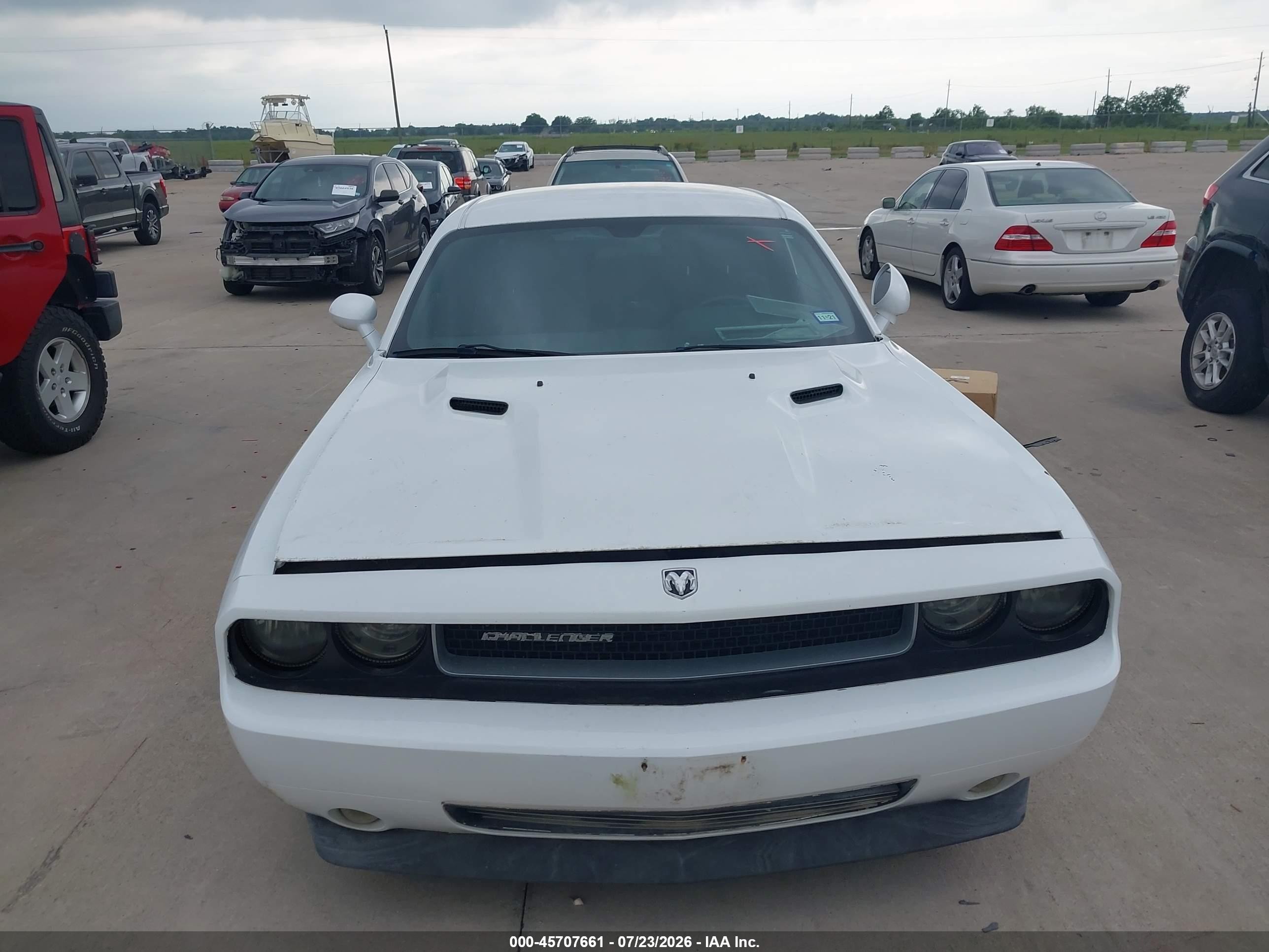 2014 Dodge Challenger Sxt White vin: 2C3CDYAG5EH204313