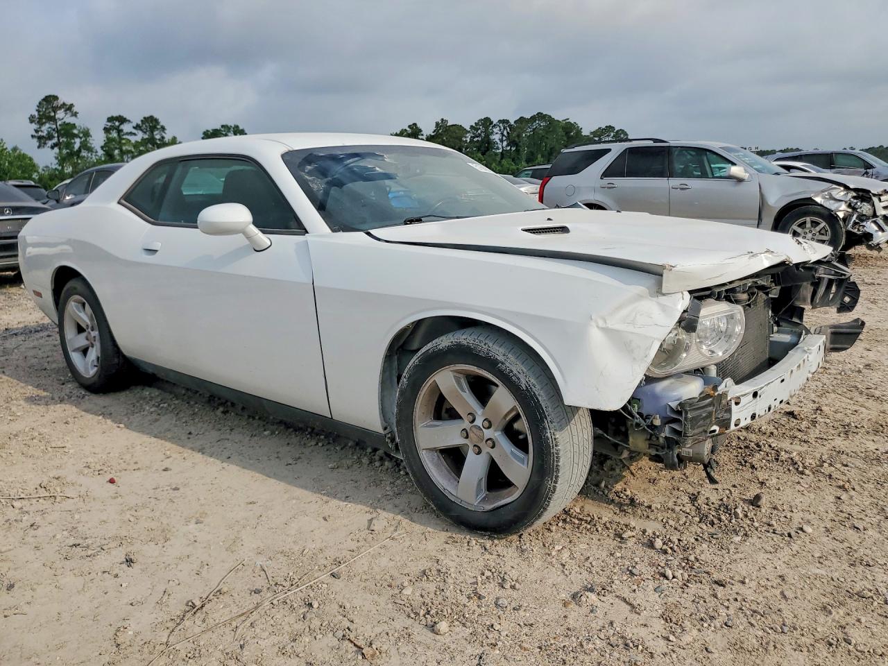 2014 Dodge Challenger Sxt White vin: 2C3CDYAG5EH258470