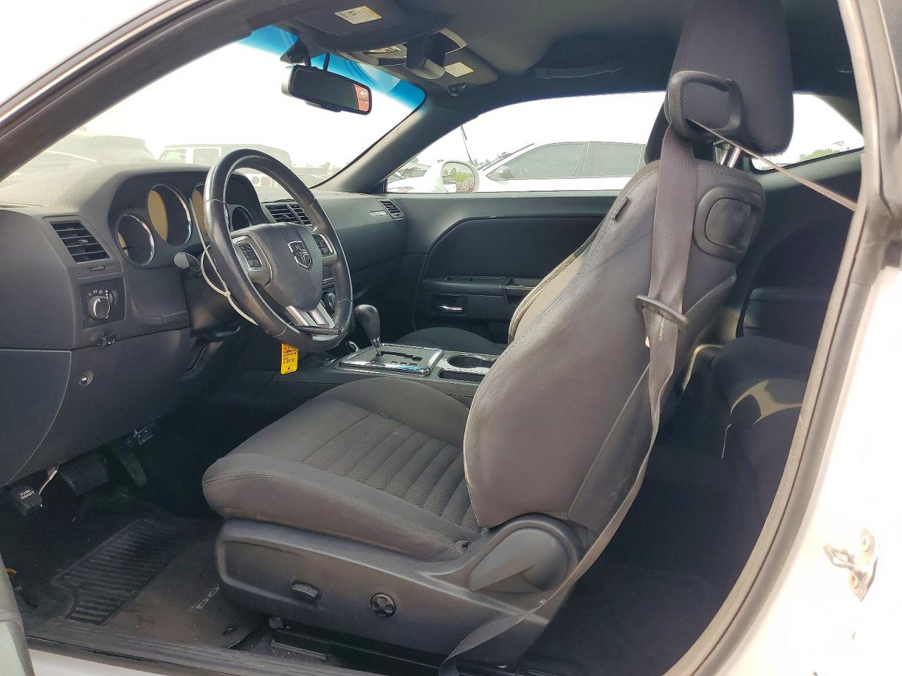 2014 Dodge Challenger Sxt White vin: 2C3CDYAG5EH258470