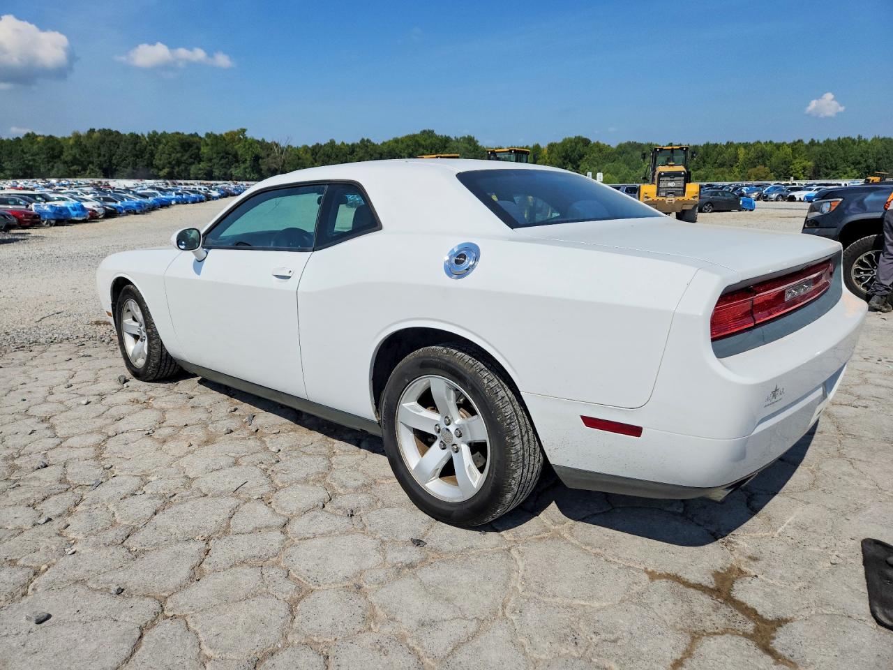 2014 Dodge Challenger Sxt White vin: 2C3CDYAG5EH267007
