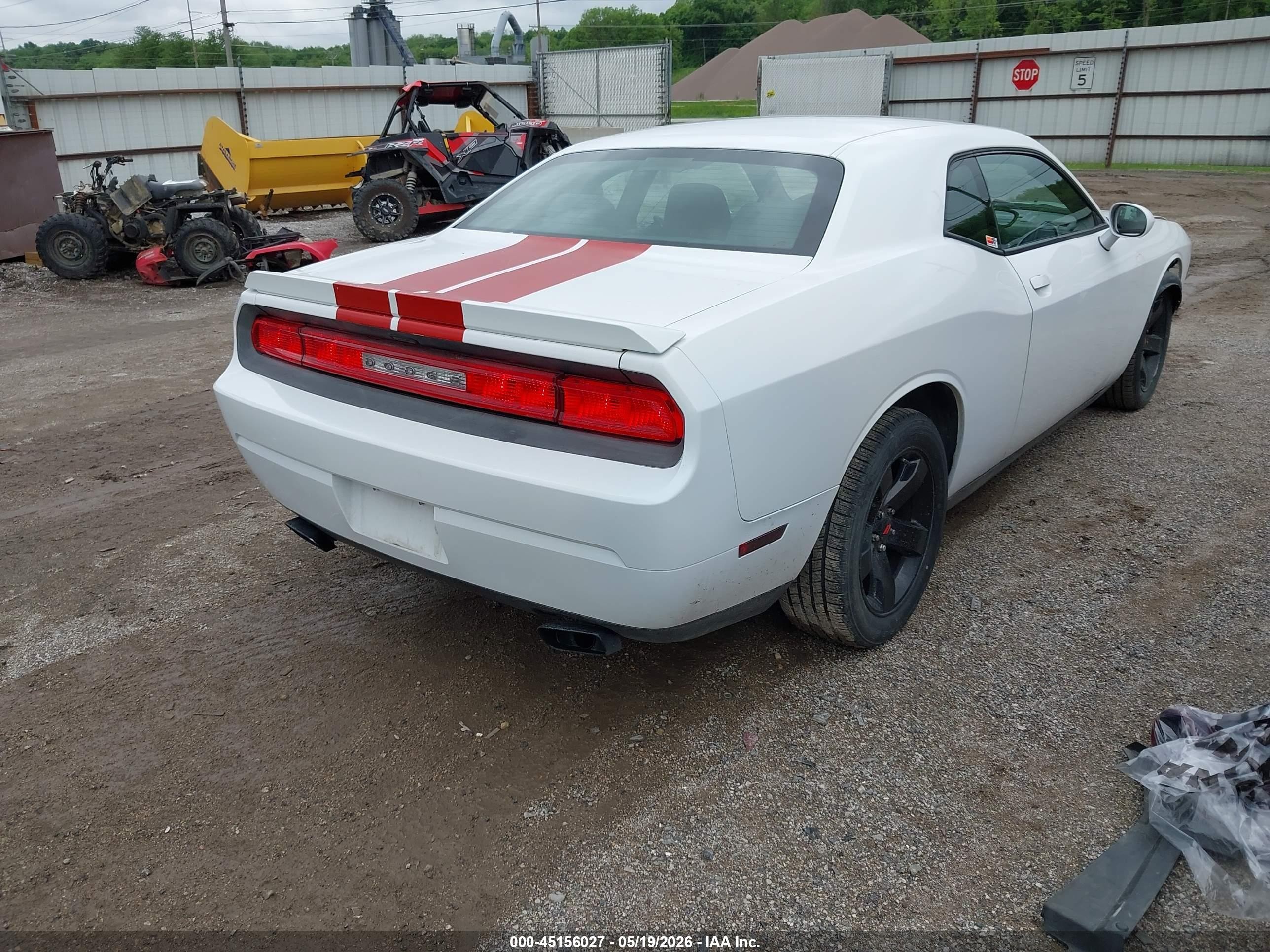 2013 Dodge Challenger Sxt White vin: 2C3CDYAG6DH627822