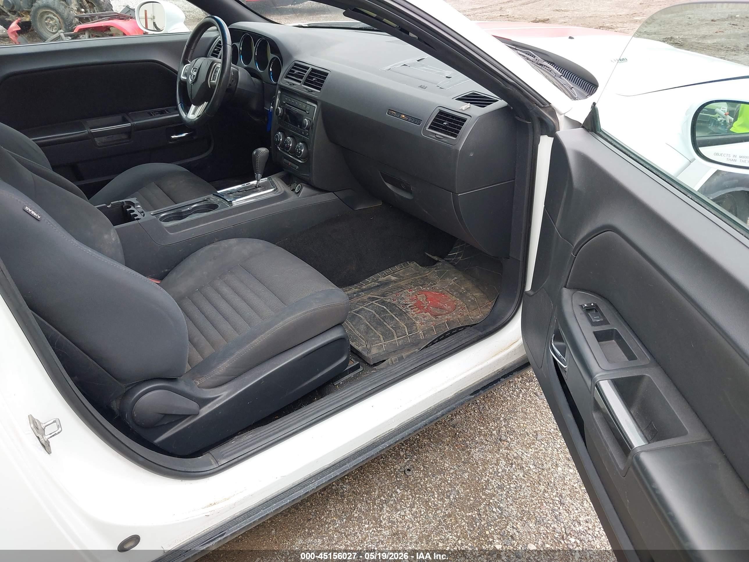 2013 Dodge Challenger Sxt White vin: 2C3CDYAG6DH627822