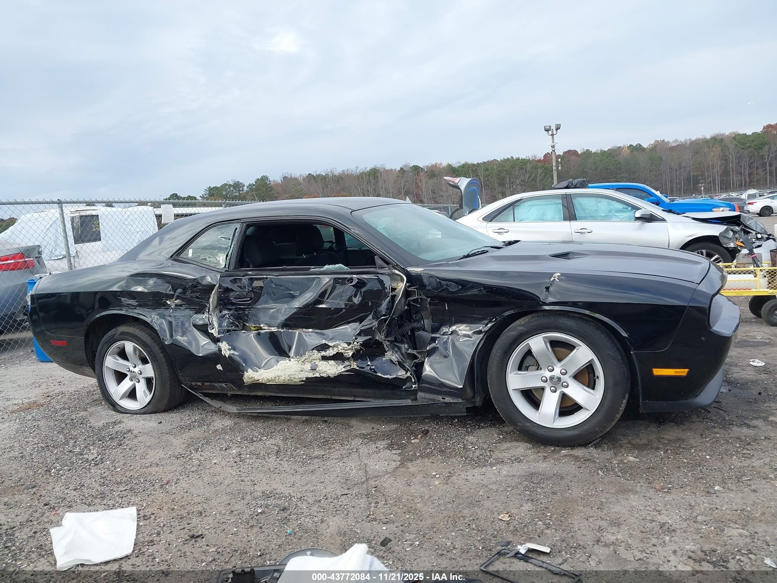2013 Dodge Challenger Sxt Black vin: 2C3CDYAG6DH718749