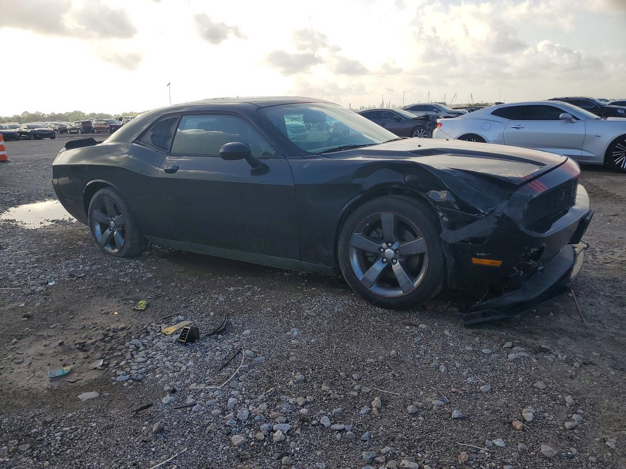 2014 Dodge Challenger Sxt Black vin: 2C3CDYAG6EH160810