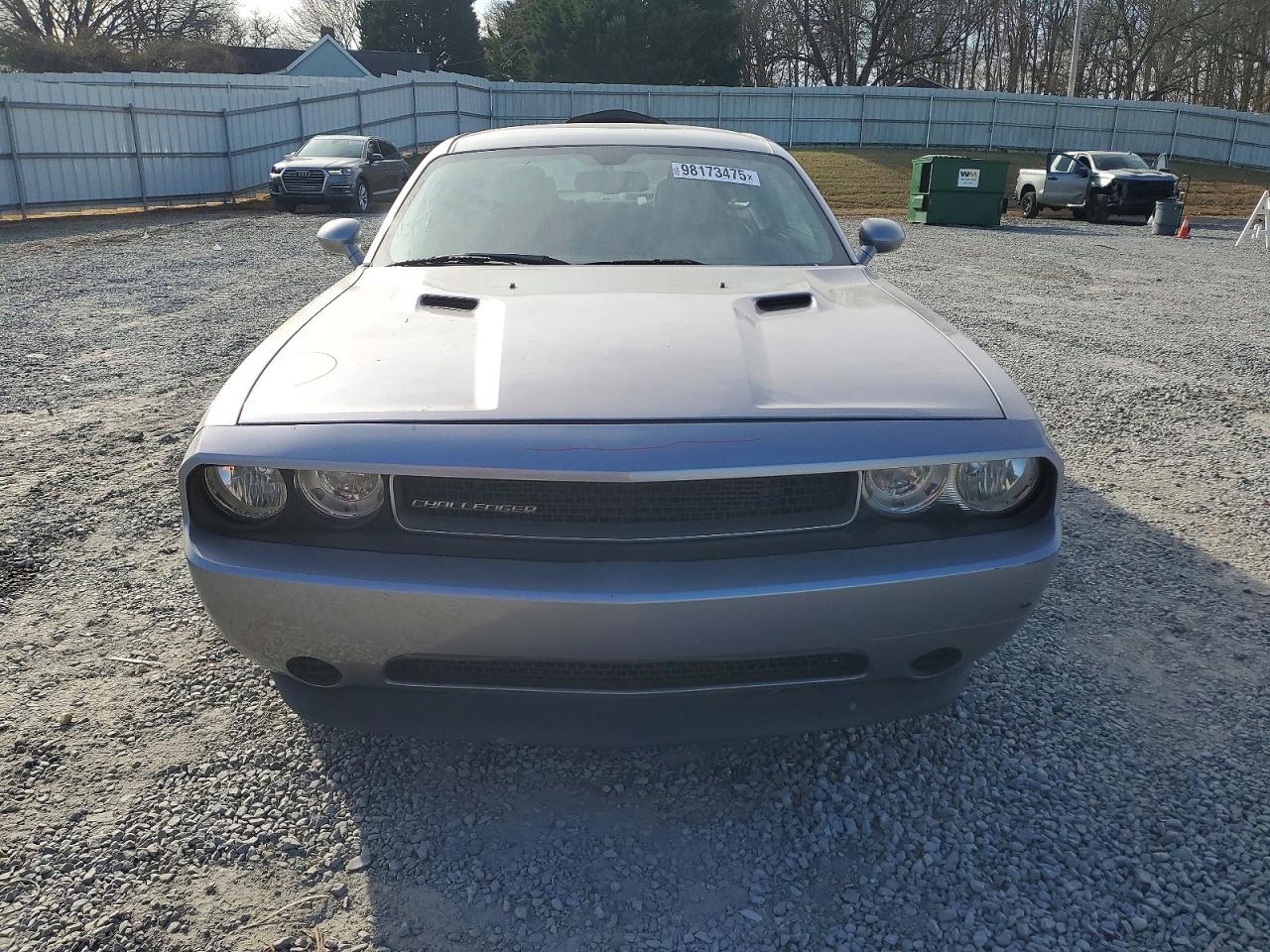 2014 Dodge Challenger Sxt Серебряный vin: 2C3CDYAG6EH195945