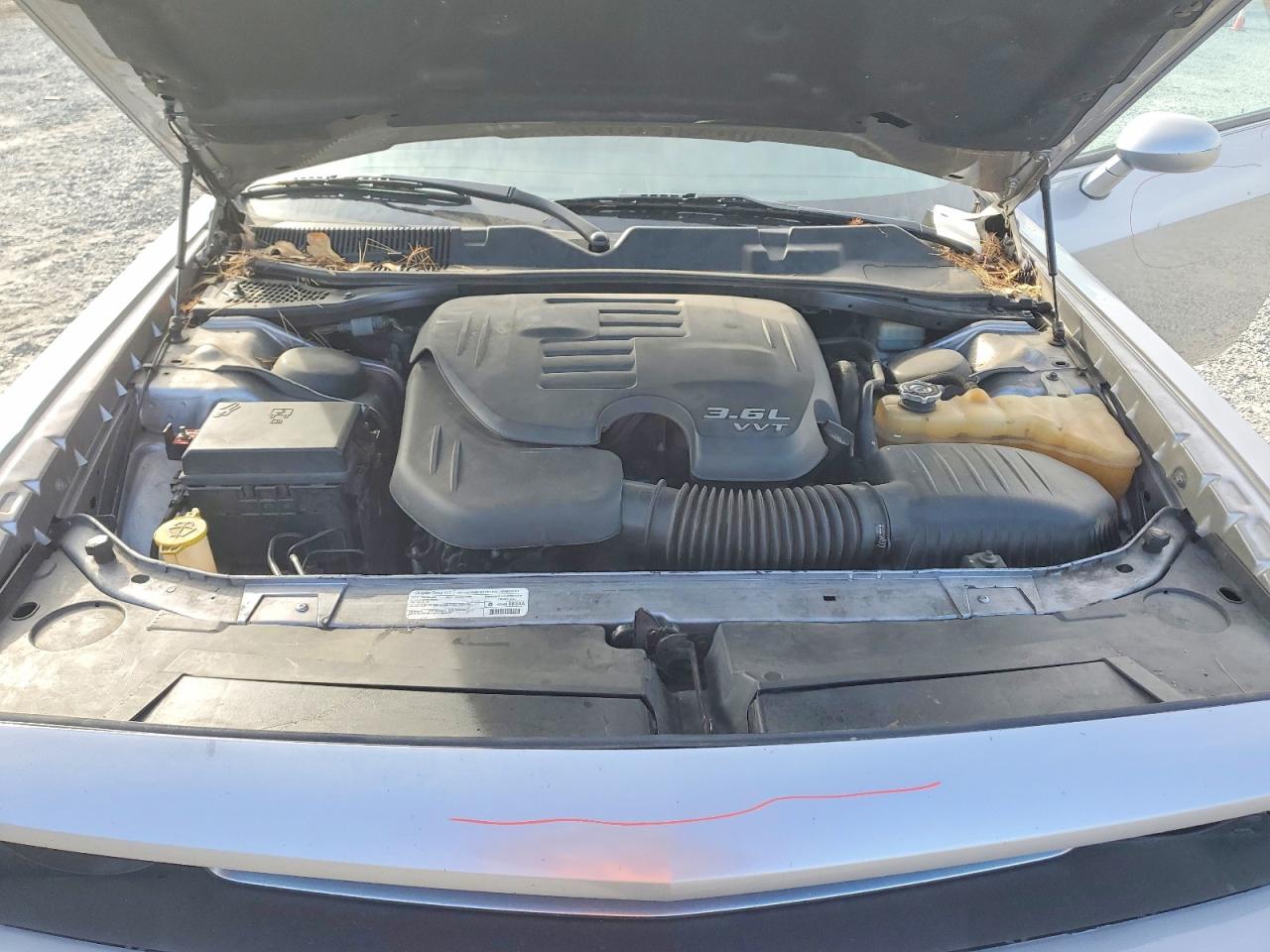2014 Dodge Challenger Sxt Серебряный vin: 2C3CDYAG6EH195945