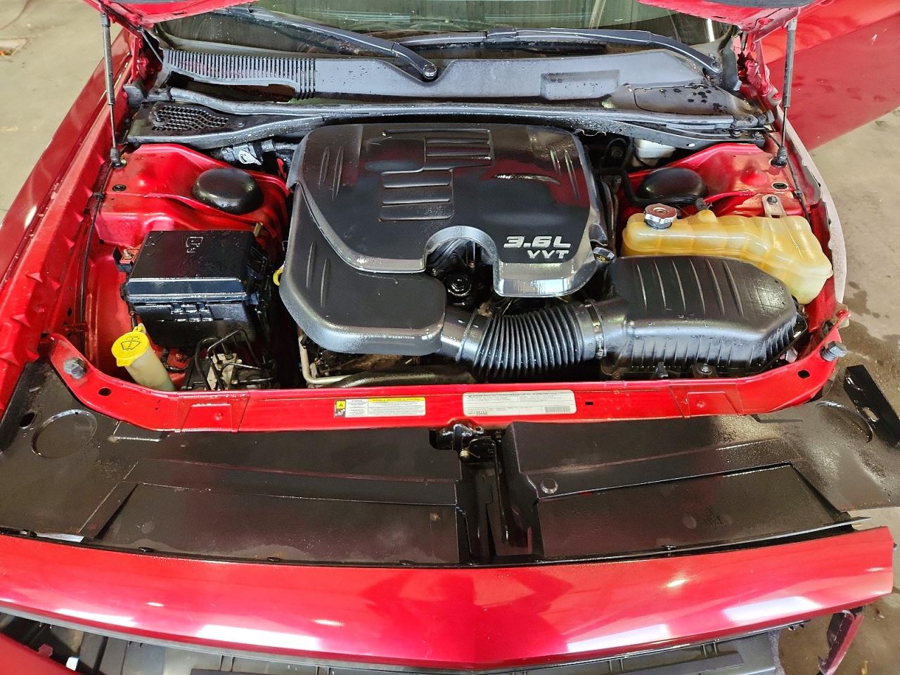2012 Dodge Challenger Sxt Red vin: 2C3CDYAG7CH130910