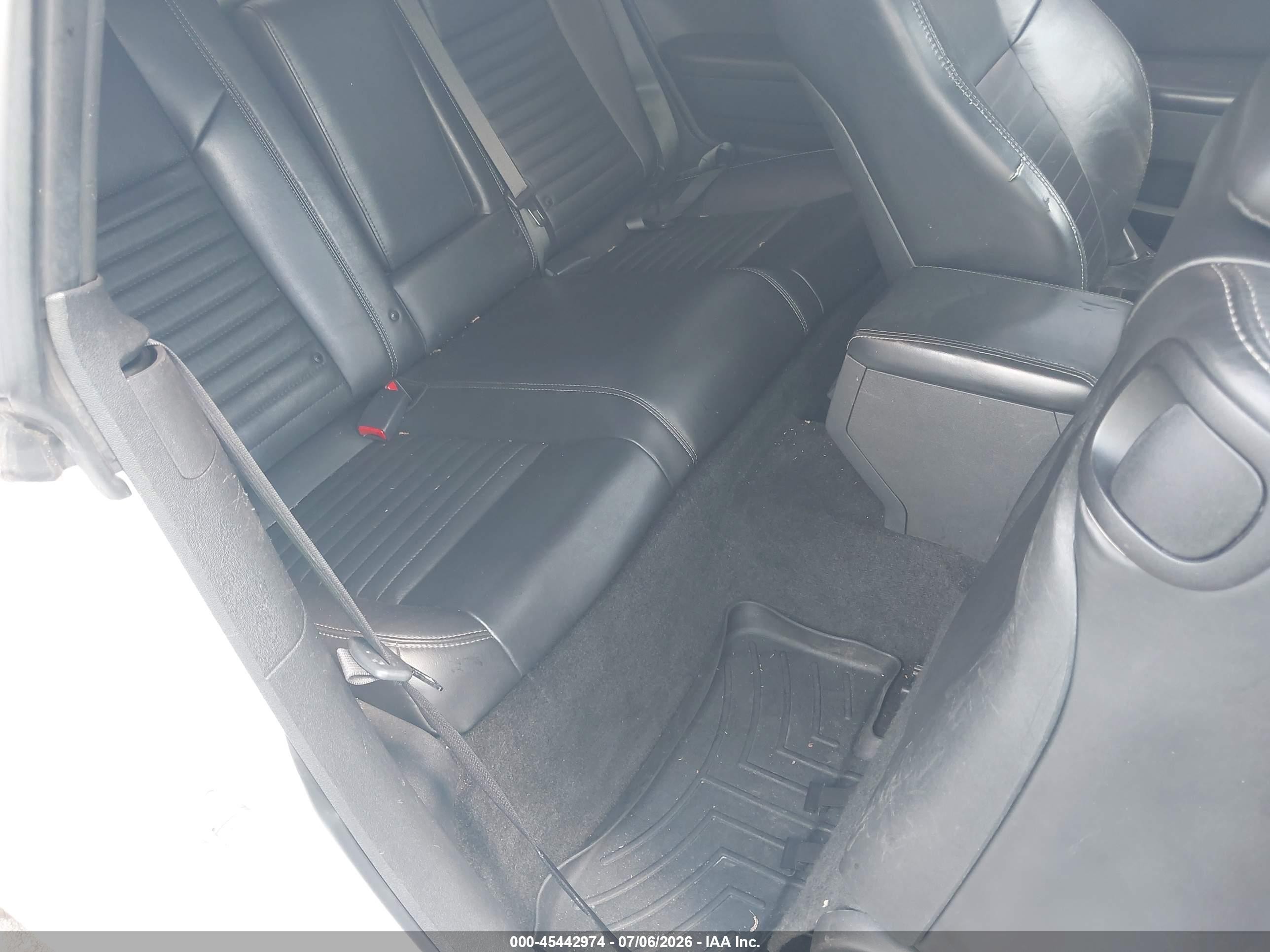 2012 Dodge Challenger Sxt White vin: 2C3CDYAG7CH154236