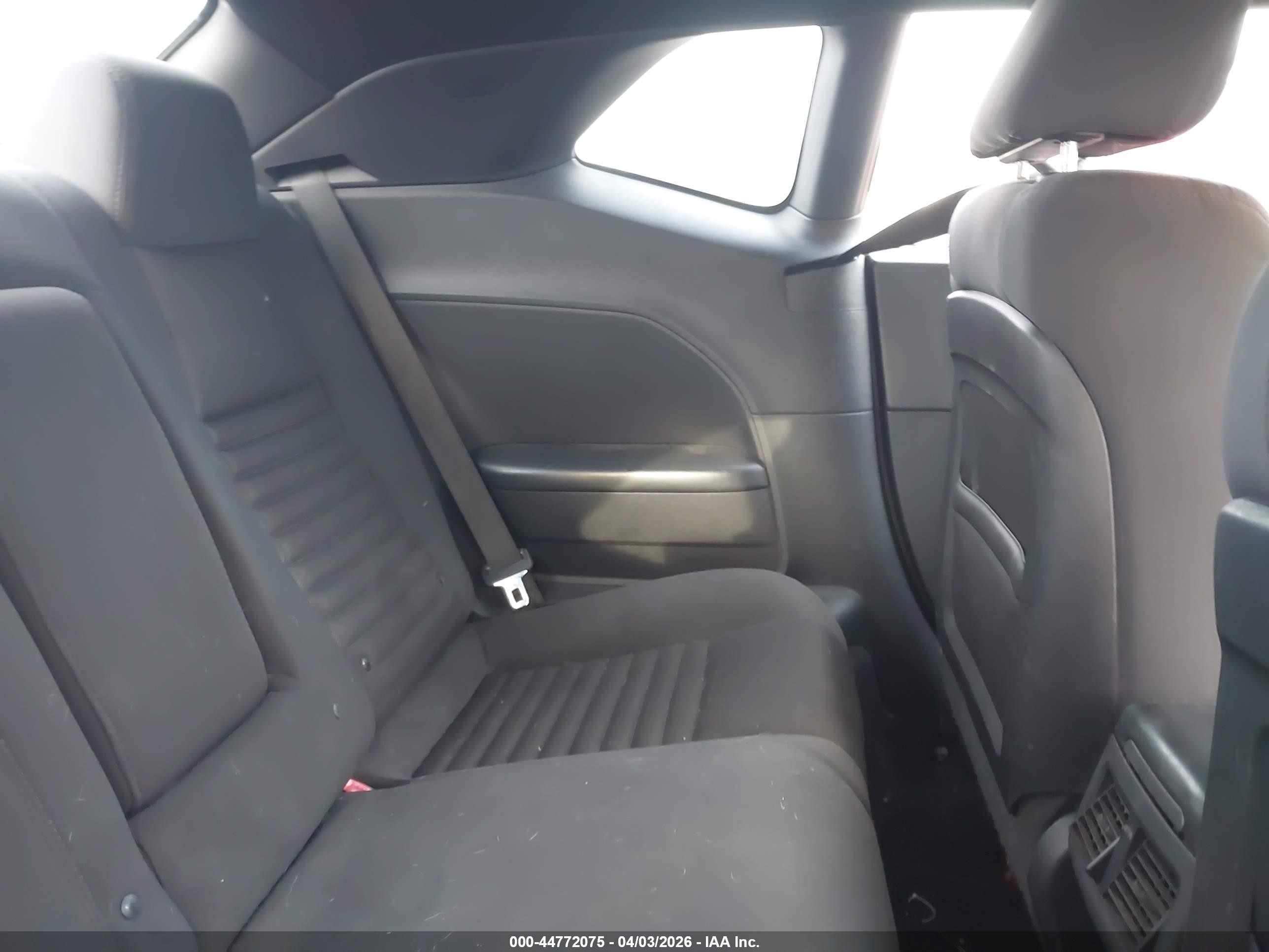 2012 Dodge Challenger Sxt Белый vin: 2C3CDYAG7CH292486