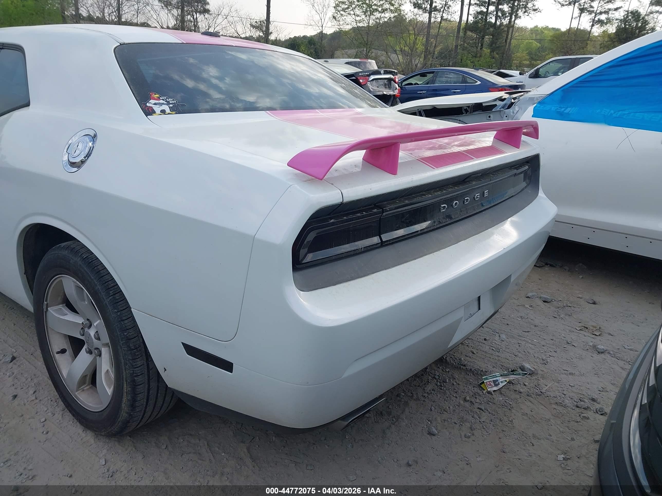 2012 Dodge Challenger Sxt Белый vin: 2C3CDYAG7CH292486