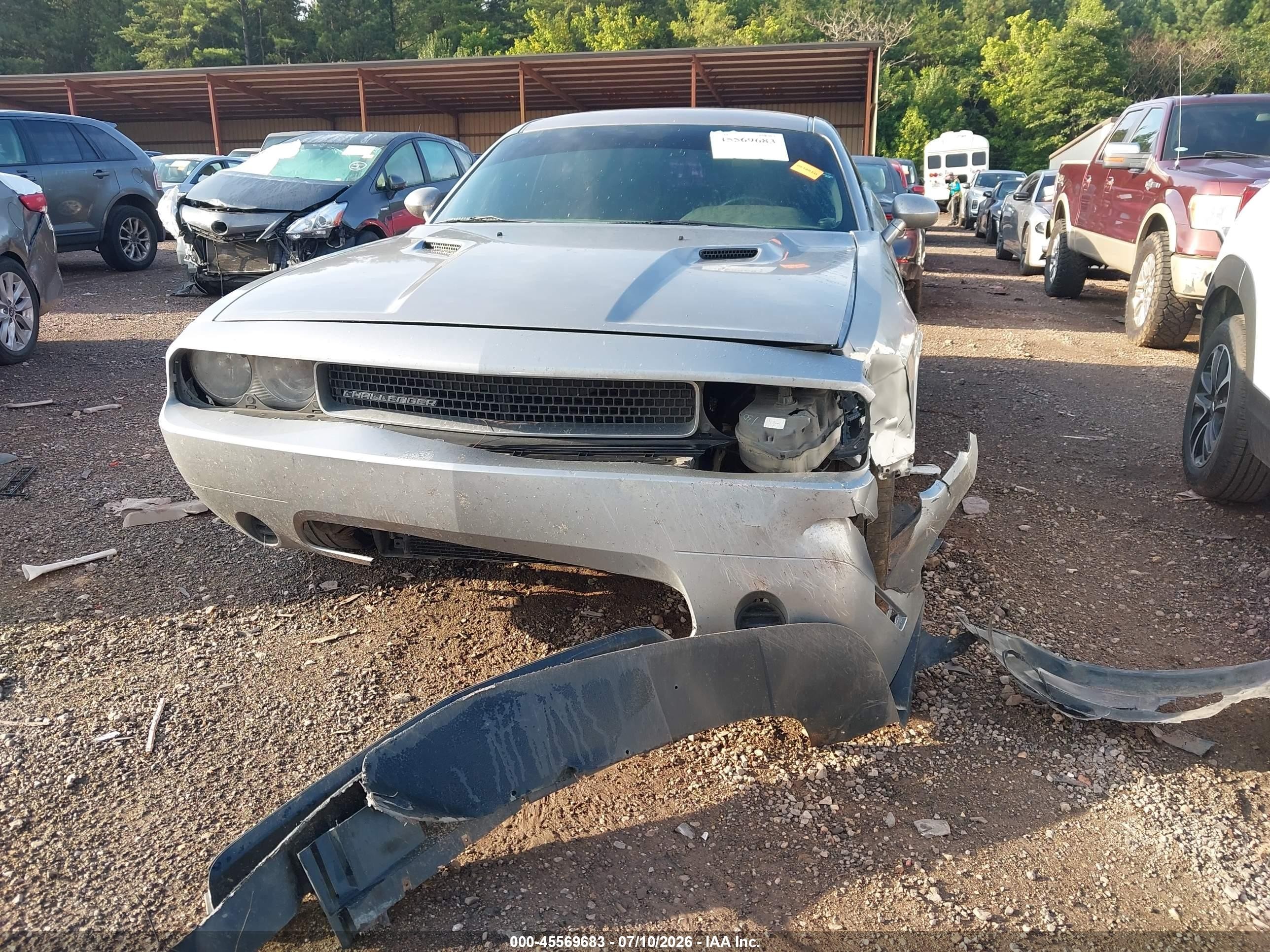 2013 Dodge Challenger Sxt Серебряный vin: 2C3CDYAG7DH569445