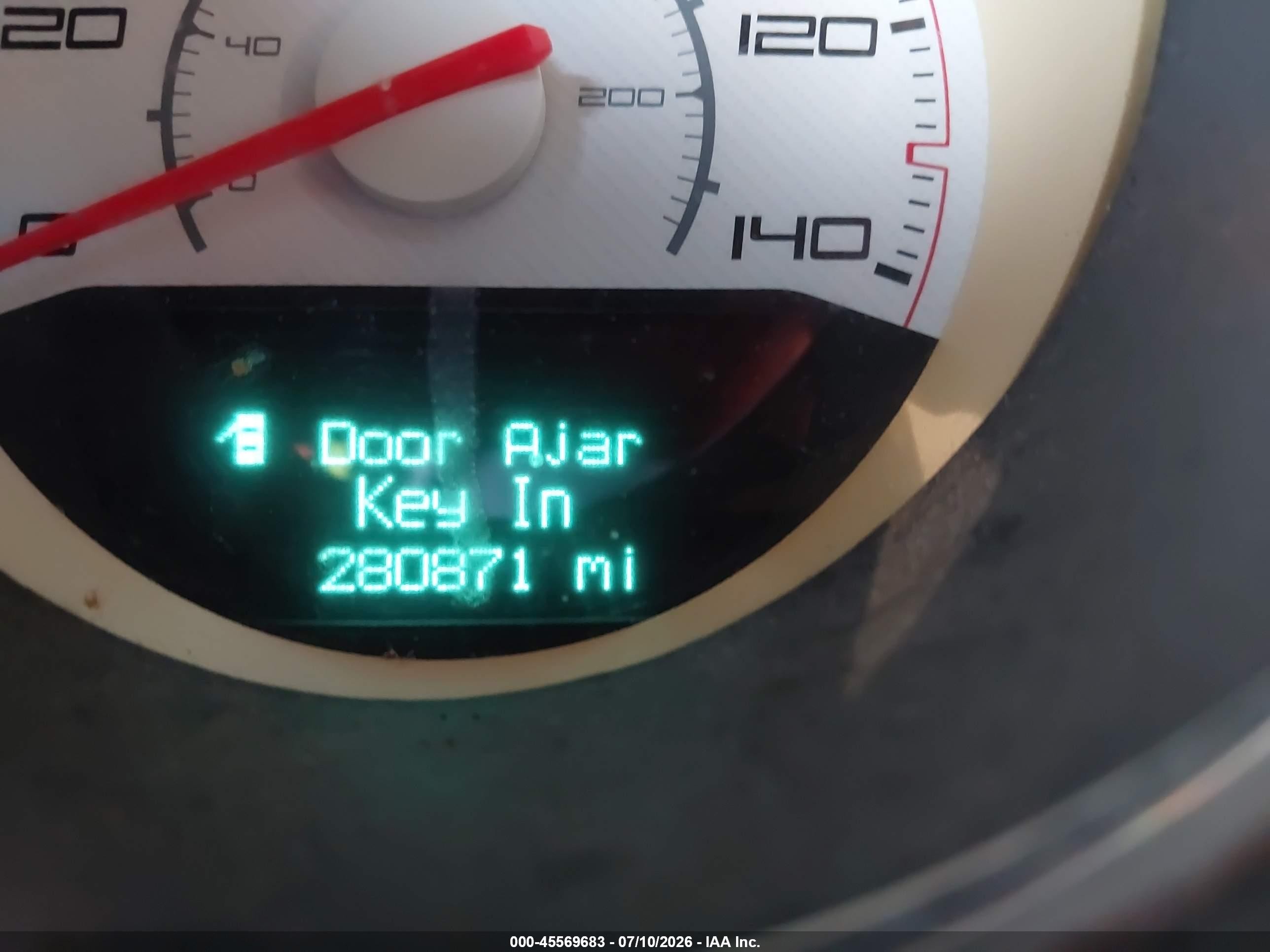 2013 Dodge Challenger Sxt Серебряный vin: 2C3CDYAG7DH569445