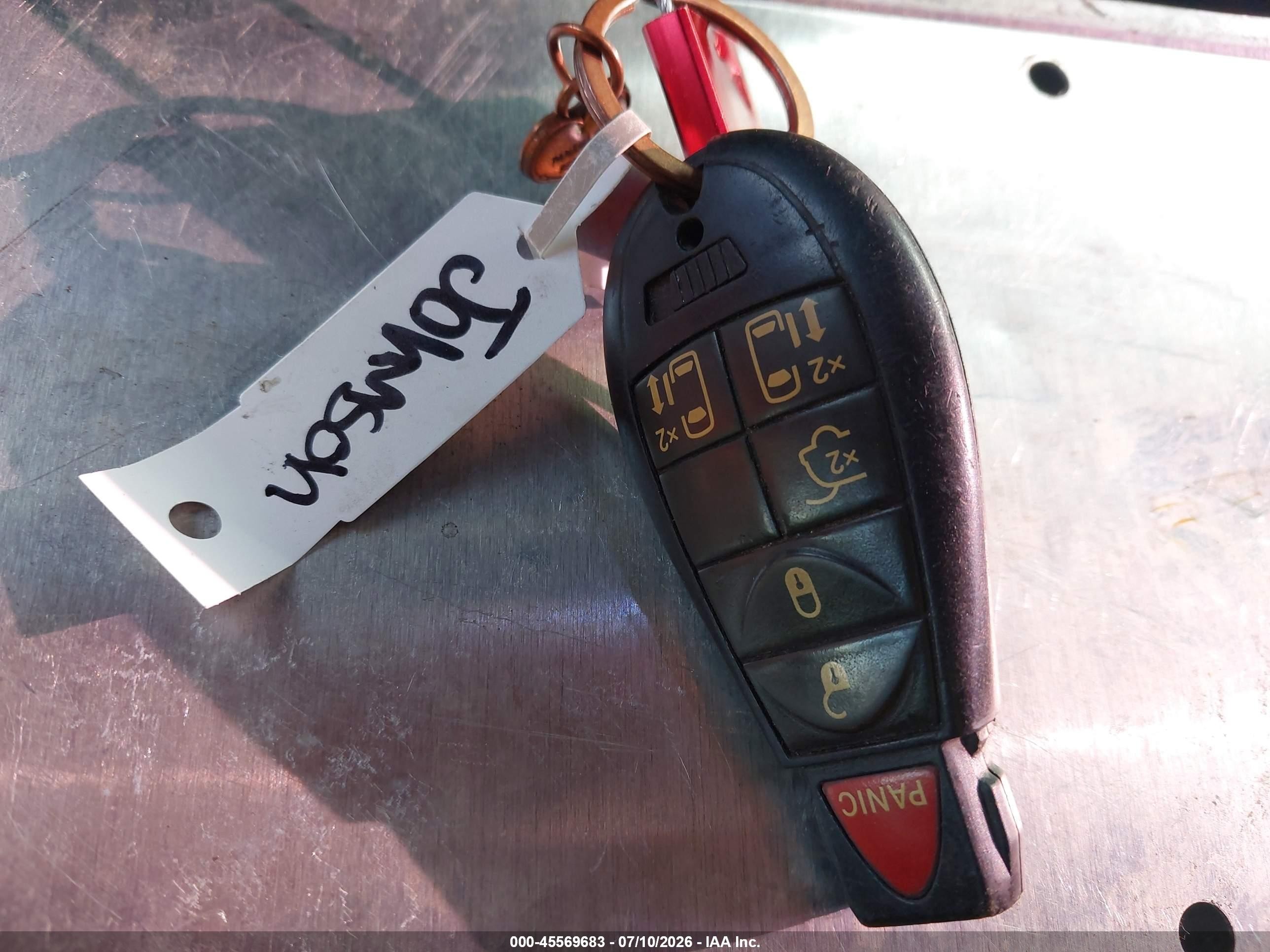 2013 Dodge Challenger Sxt Серебряный vin: 2C3CDYAG7DH569445