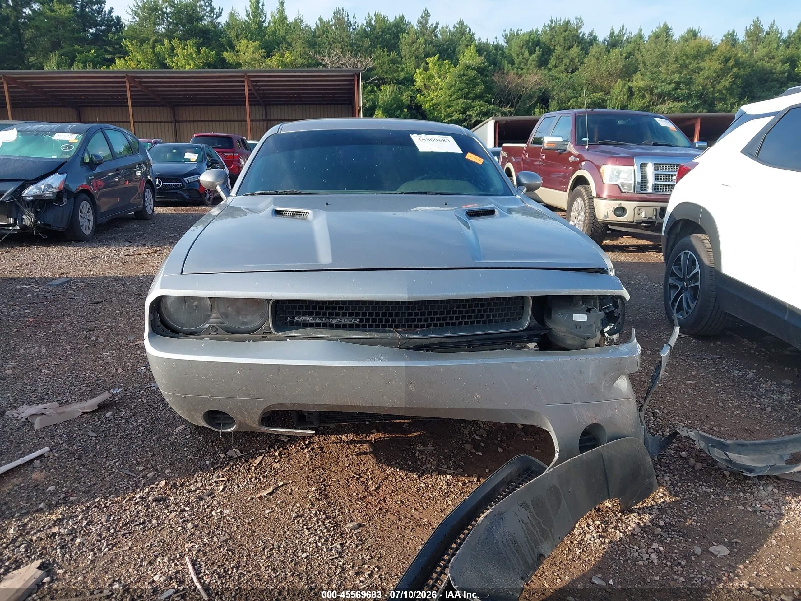 2013 Dodge Challenger Sxt Серебряный vin: 2C3CDYAG7DH569445