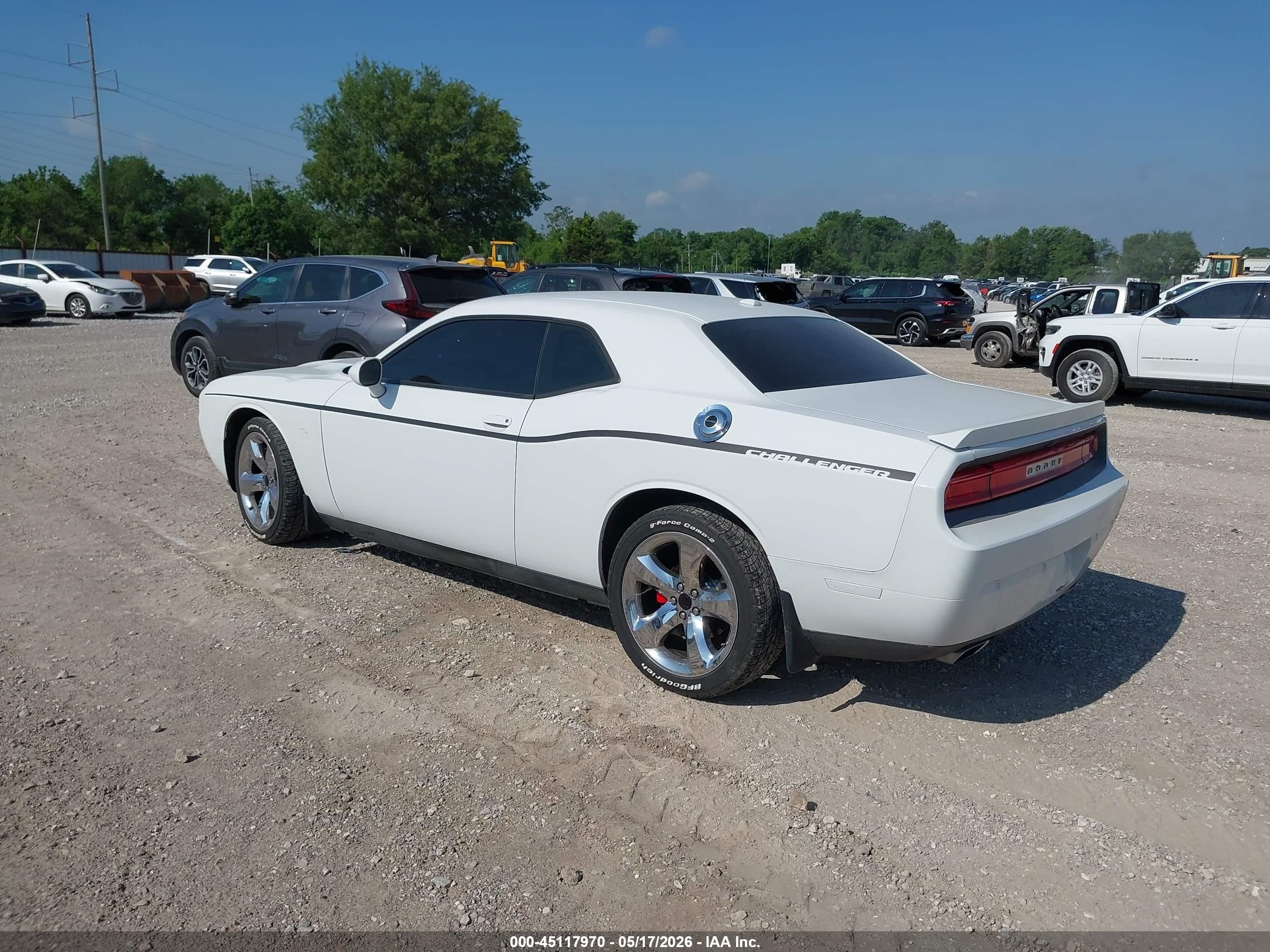 2014 Dodge Challenger Sxt White vin: 2C3CDYAG7EH177163