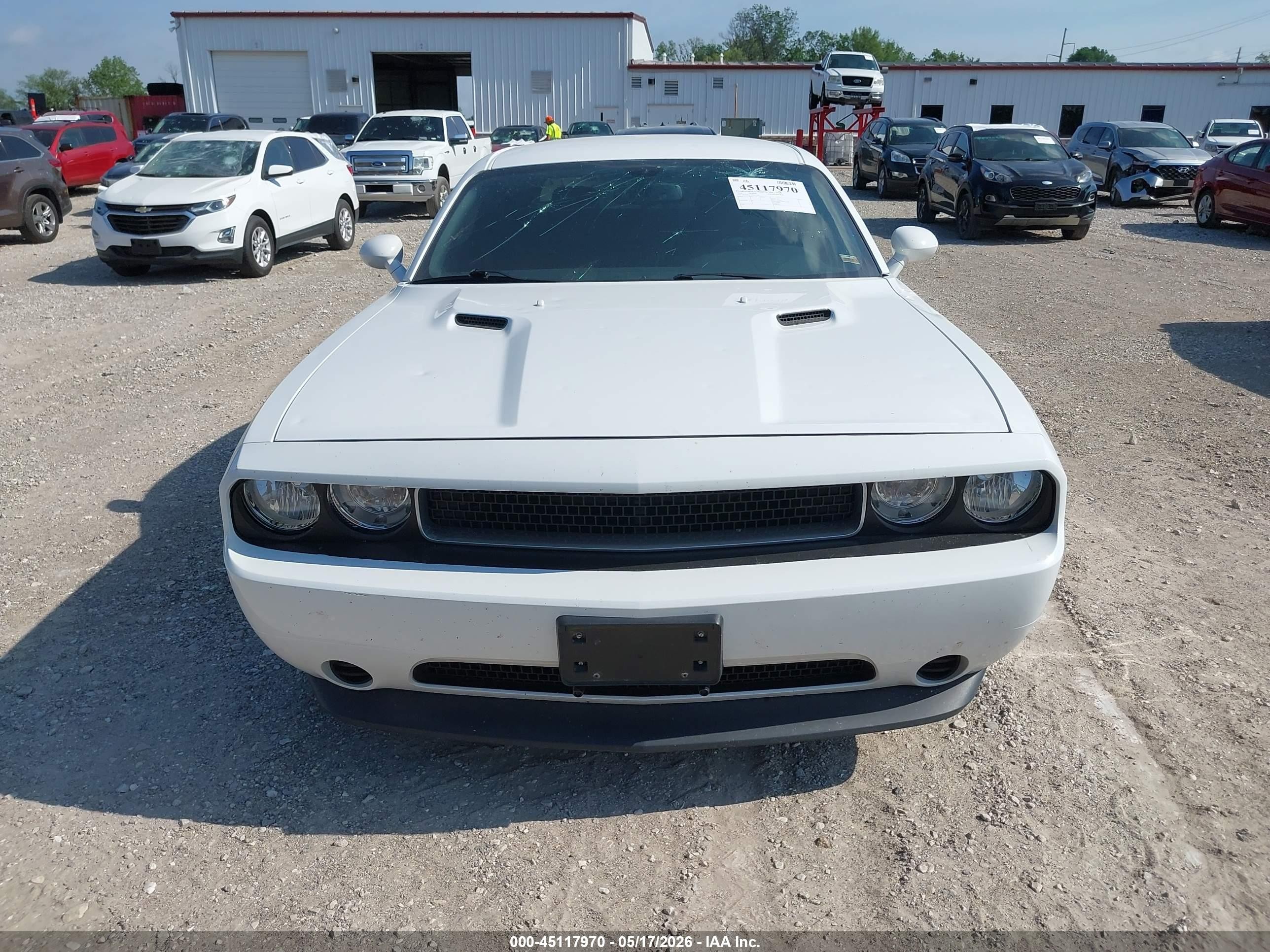 2014 Dodge Challenger Sxt White vin: 2C3CDYAG7EH177163