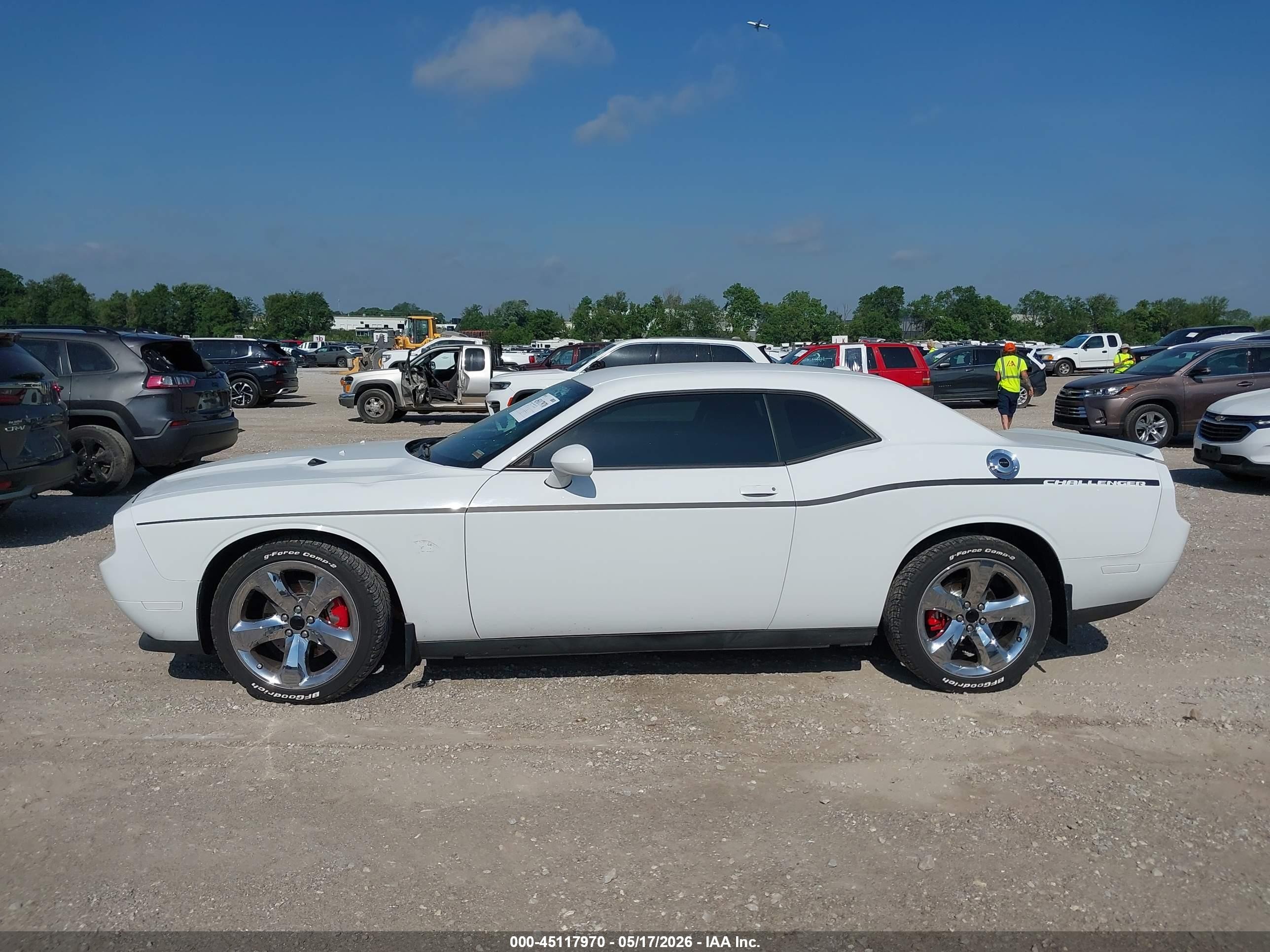 2014 Dodge Challenger Sxt White vin: 2C3CDYAG7EH177163