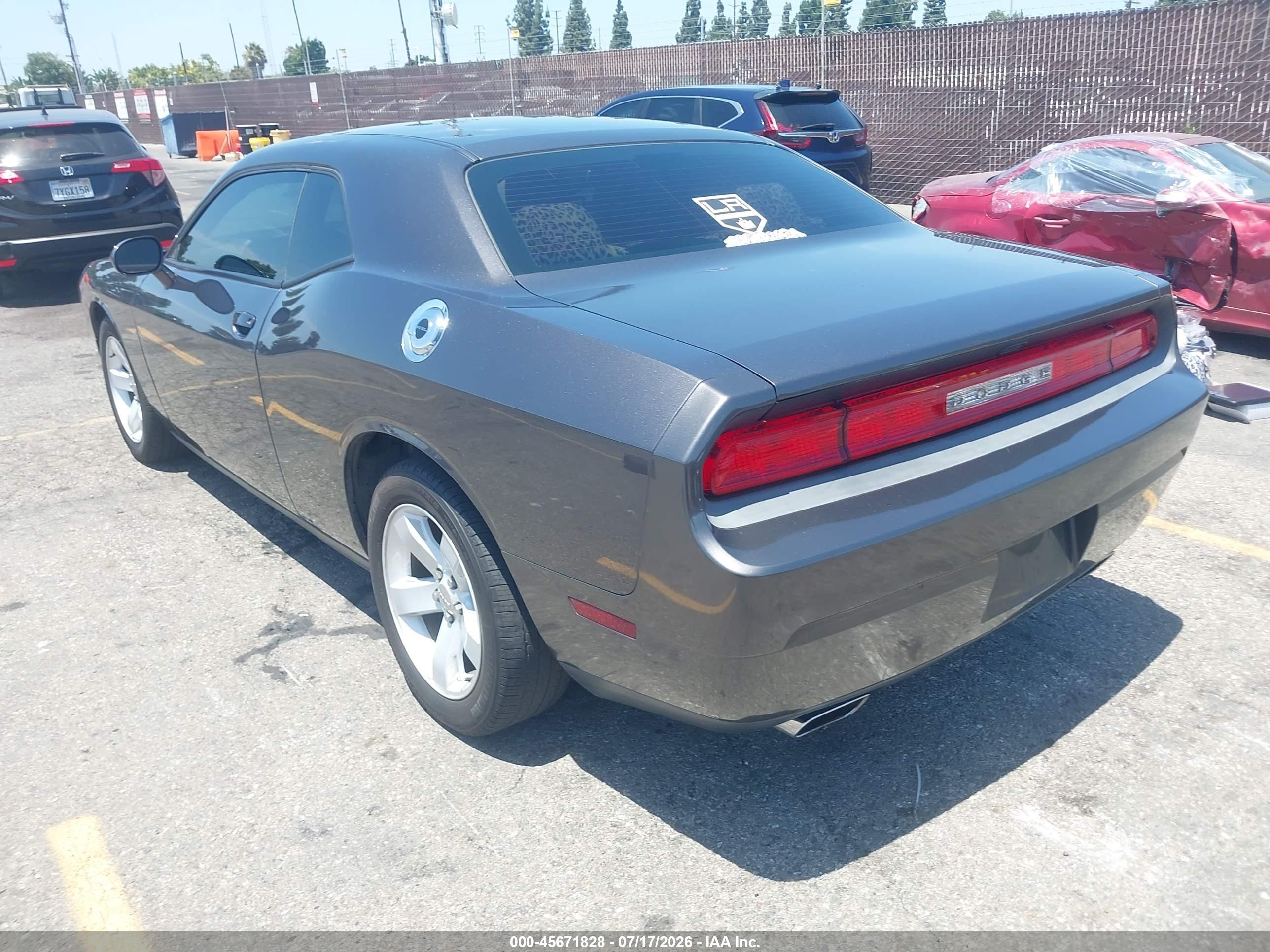 2014 Dodge Challenger Sxt Gray vin: 2C3CDYAG7EH208394