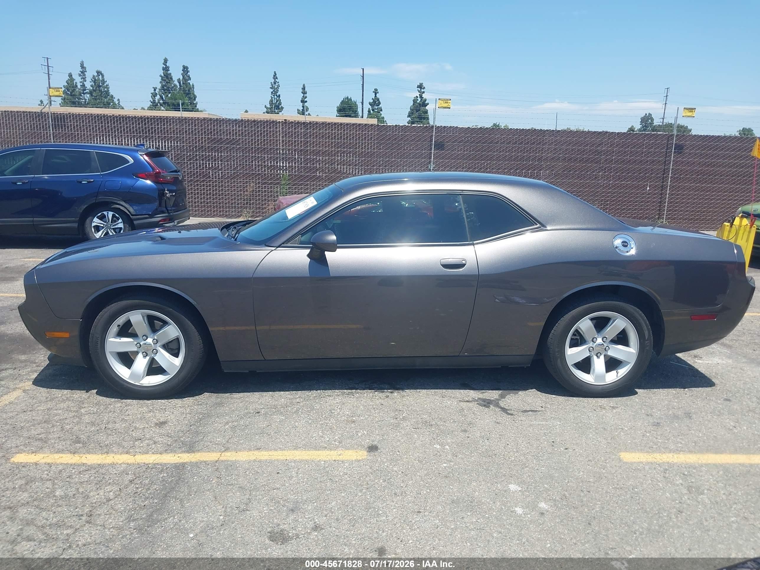 2014 Dodge Challenger Sxt Gray vin: 2C3CDYAG7EH208394