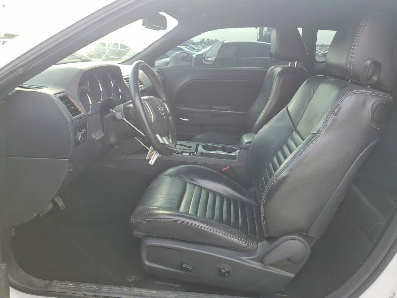 2014 Dodge Challenger Sxt White vin: 2C3CDYAG7EH209755