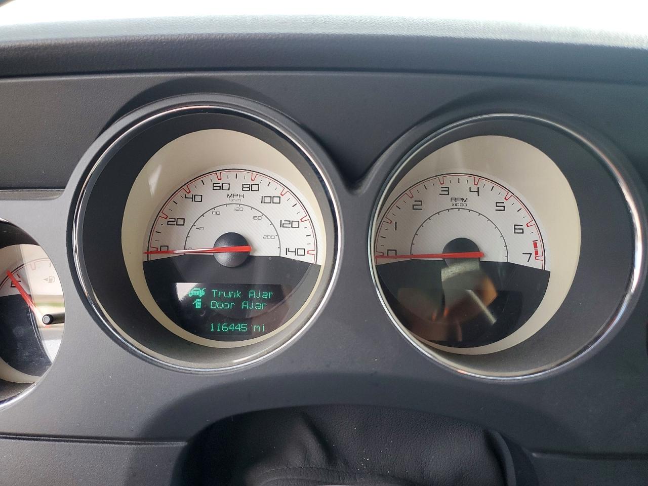 2014 Dodge Challenger Sxt White vin: 2C3CDYAG7EH209755