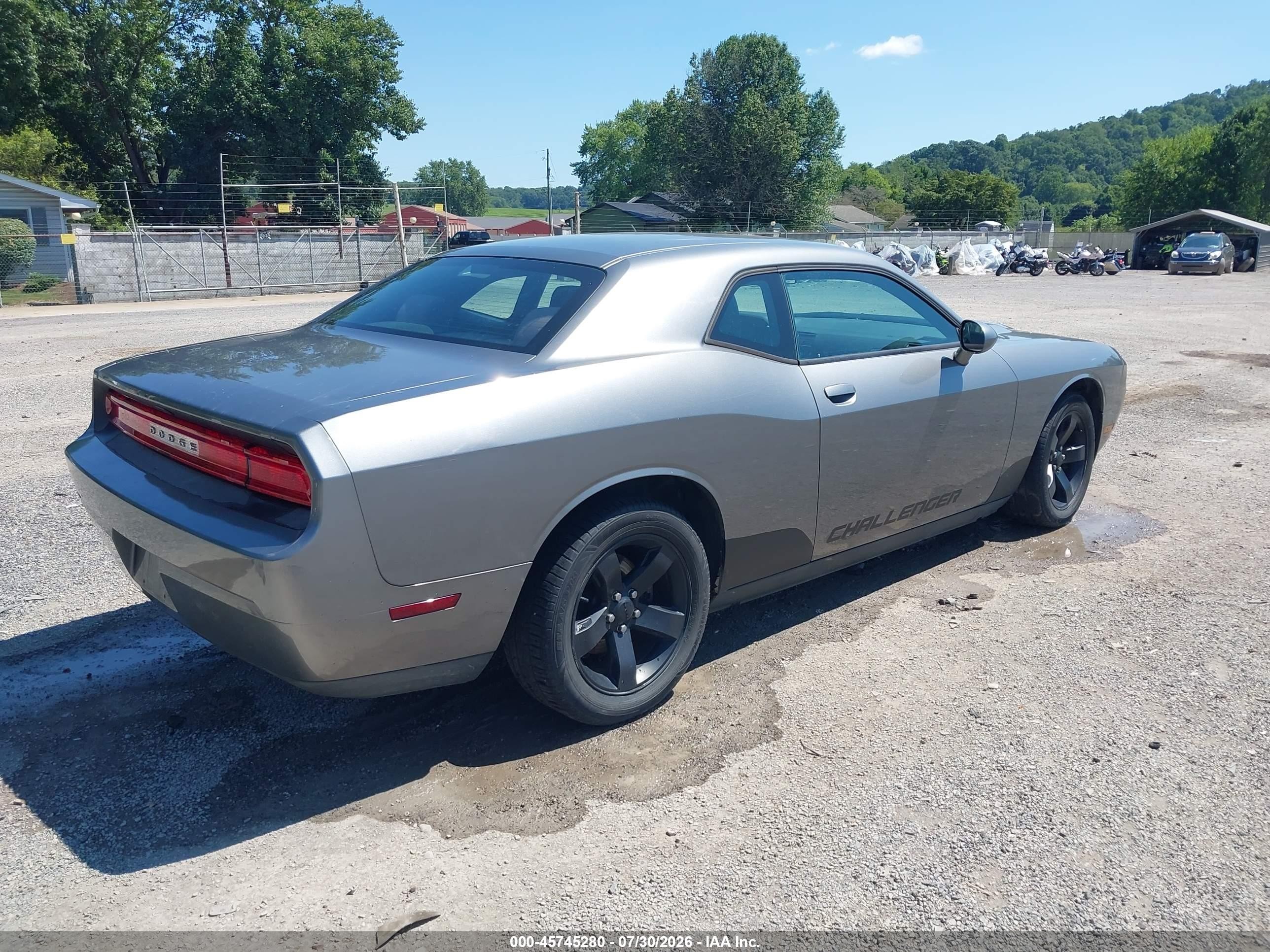 2012 Dodge Challenger Sxt Silver vin: 2C3CDYAG8CH258007