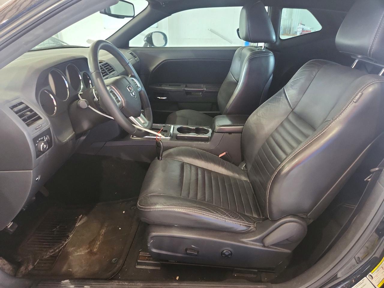 2013 Dodge Challenger Sxt Black vin: 2C3CDYAG8DH501560