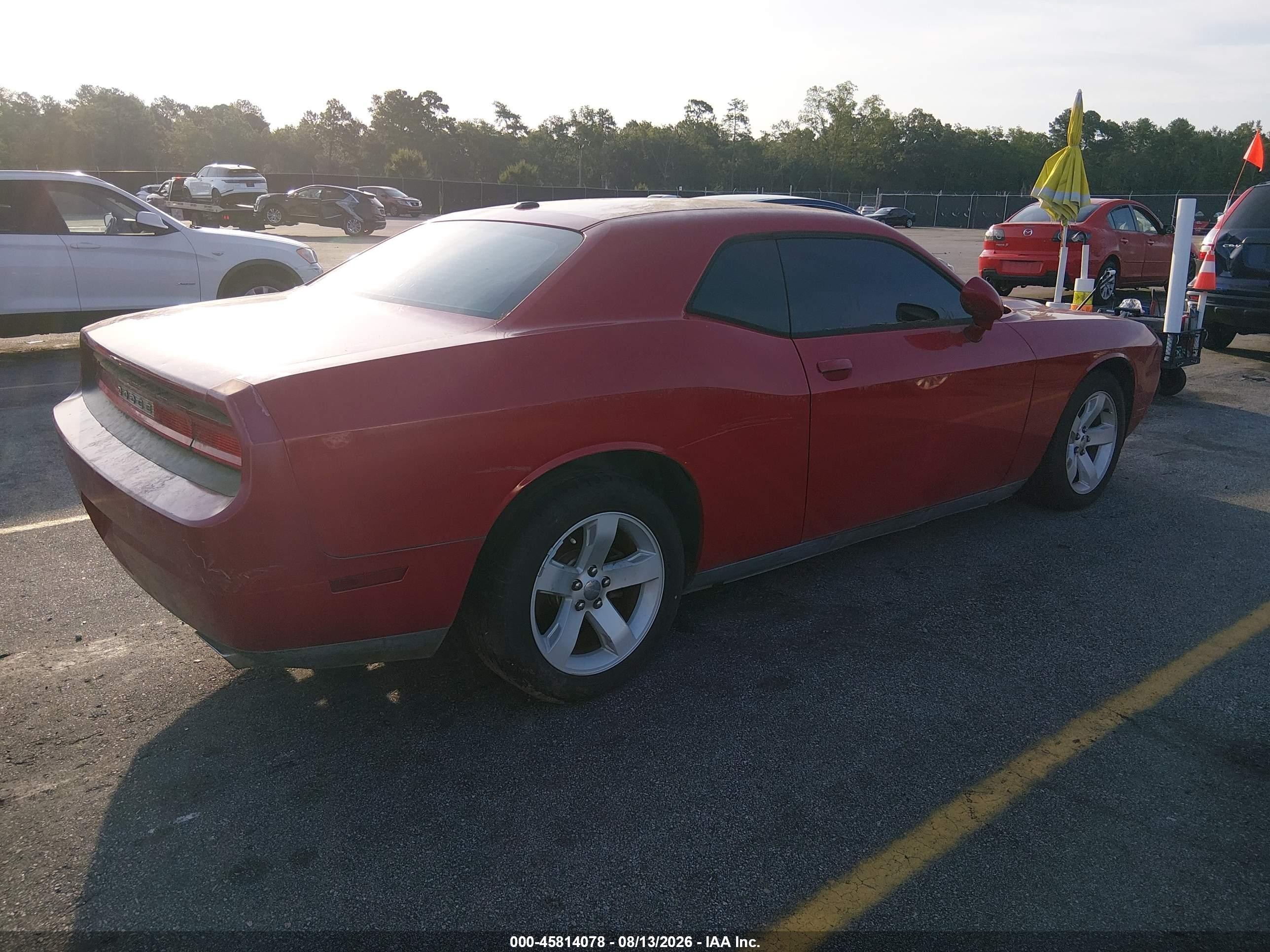 2013 Dodge Challenger Sxt Красный vin: 2C3CDYAG8DH549009