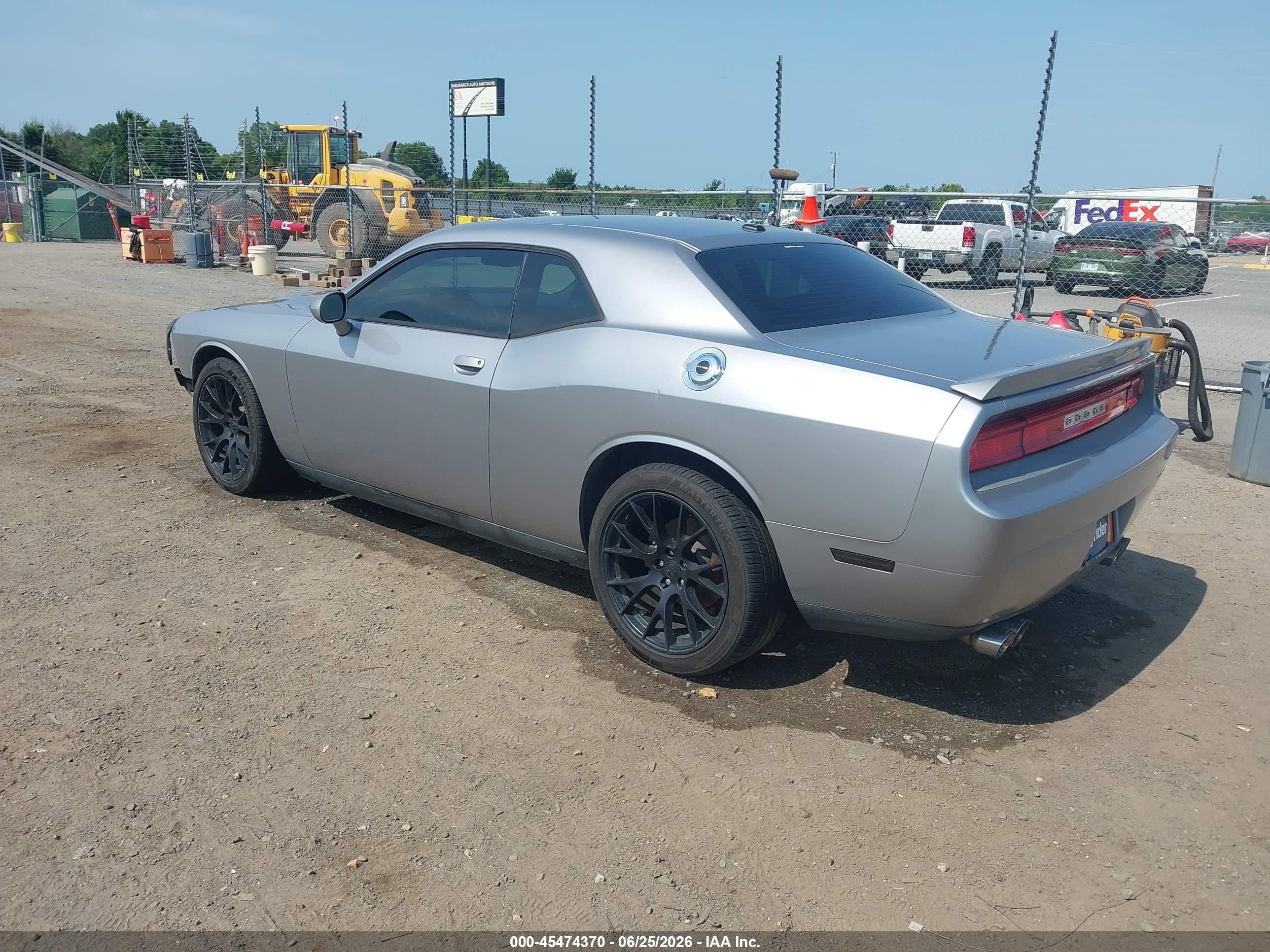 2013 Dodge Challenger Sxt Silver vin: 2C3CDYAG8DH651815