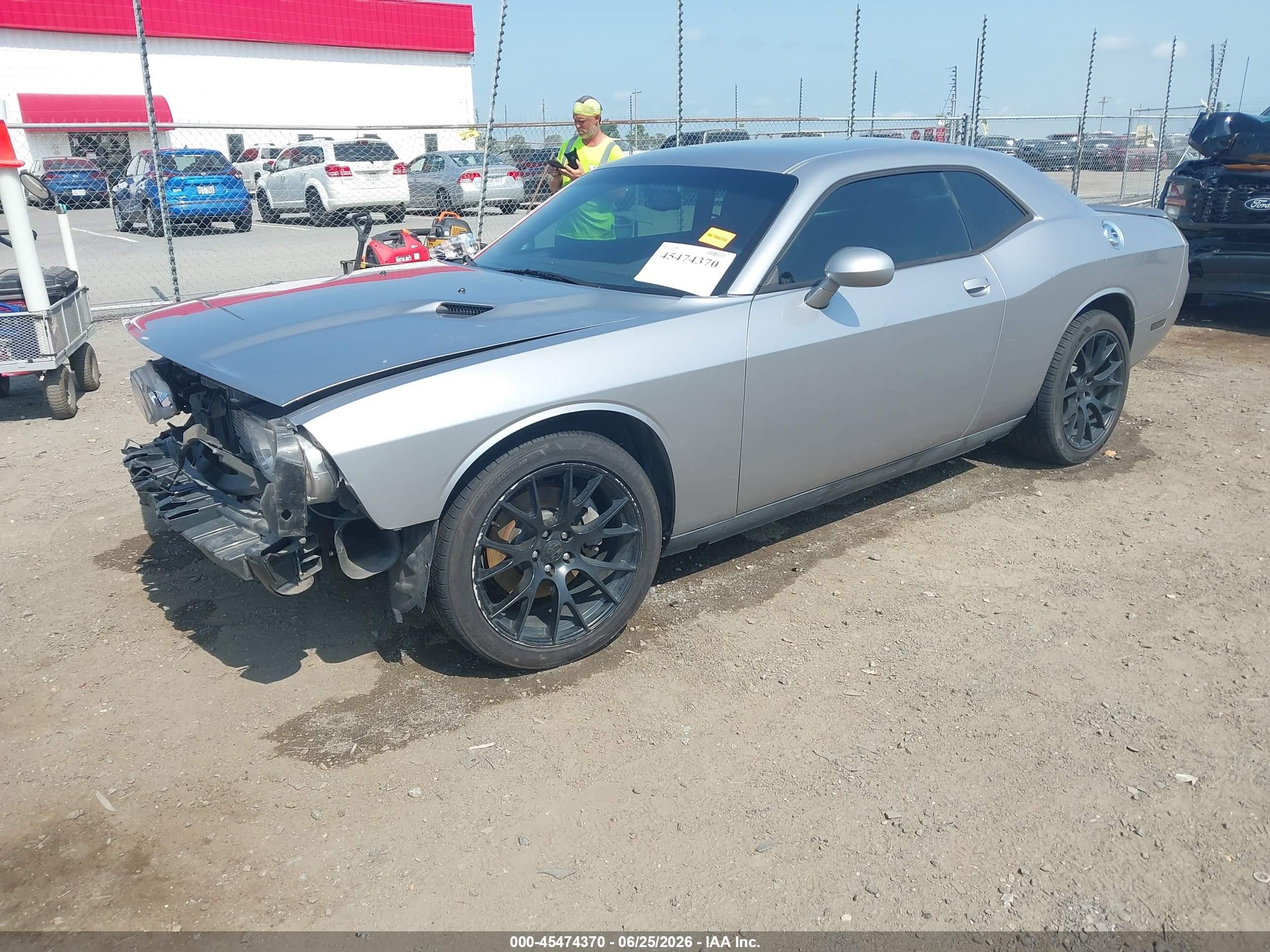 2013 Dodge Challenger Sxt Silver vin: 2C3CDYAG8DH651815