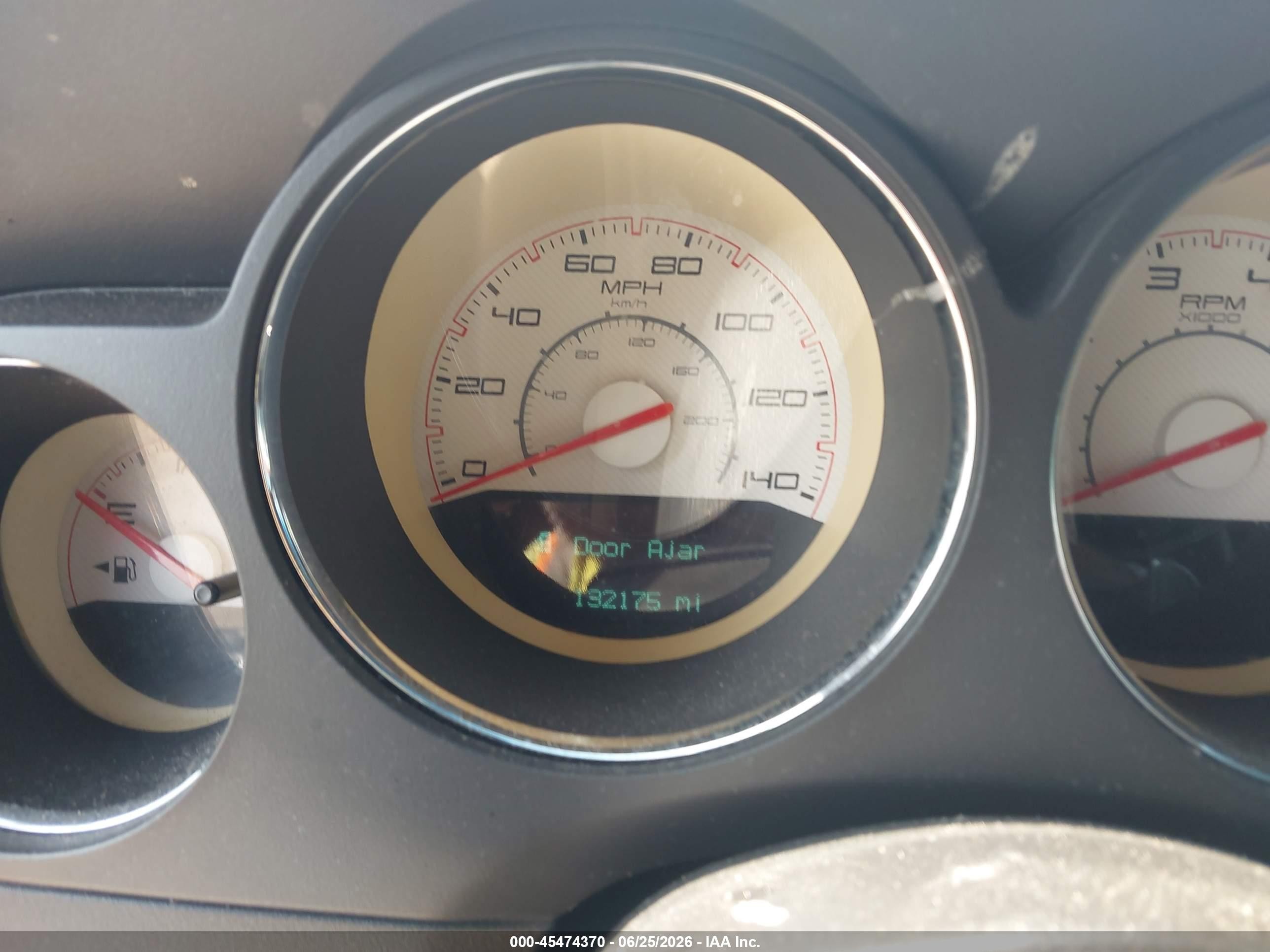 2013 Dodge Challenger Sxt Silver vin: 2C3CDYAG8DH651815