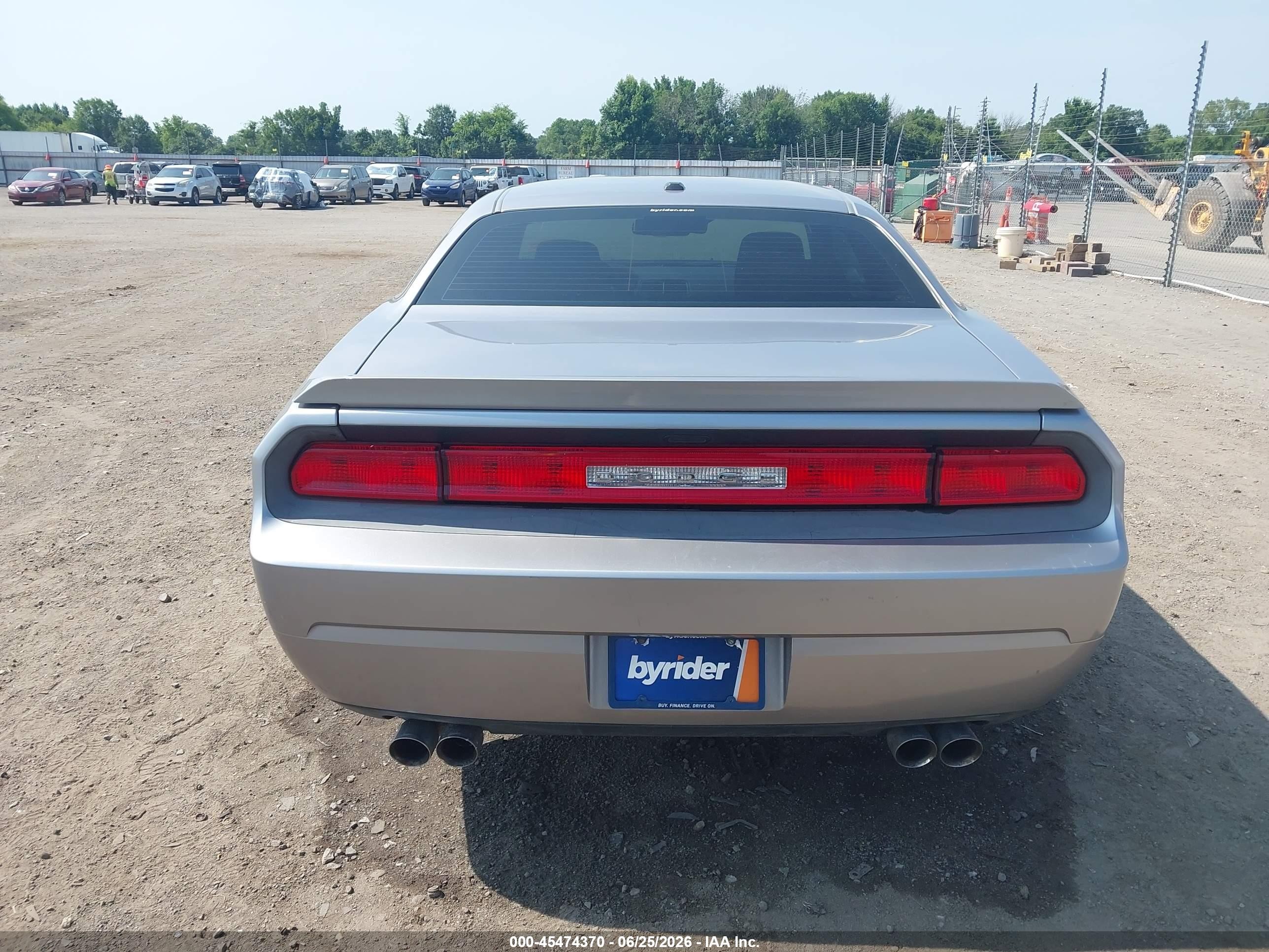 2013 Dodge Challenger Sxt Silver vin: 2C3CDYAG8DH651815
