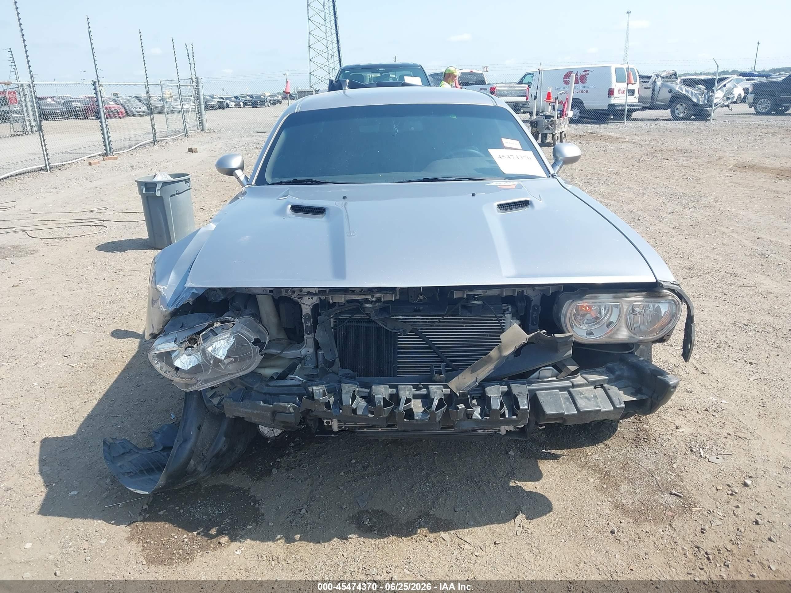 2013 Dodge Challenger Sxt Silver vin: 2C3CDYAG8DH651815