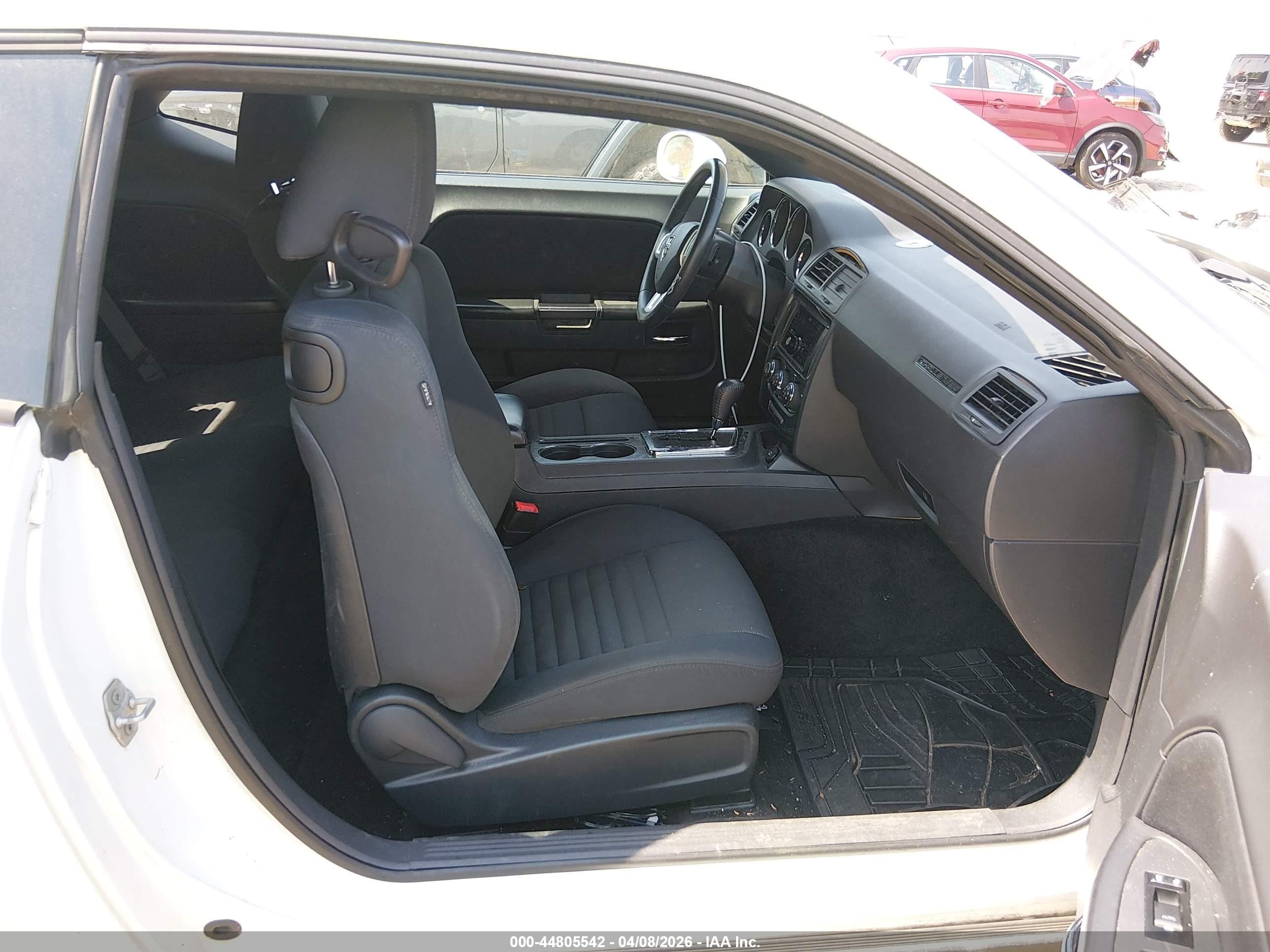 2013 Dodge Challenger Sxt White vin: 2C3CDYAG8DH729011